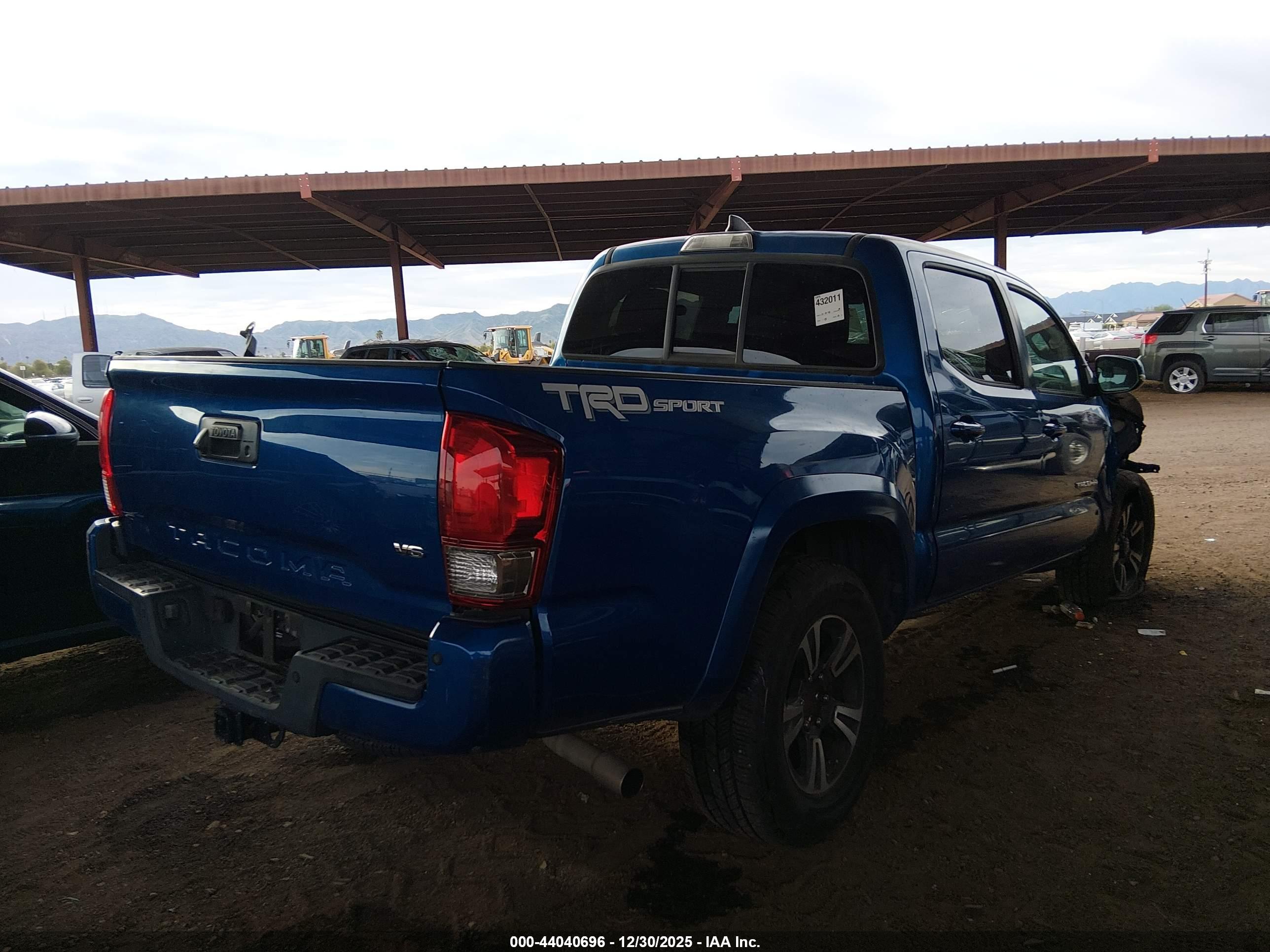 TOYOTA TACOMA image 4
