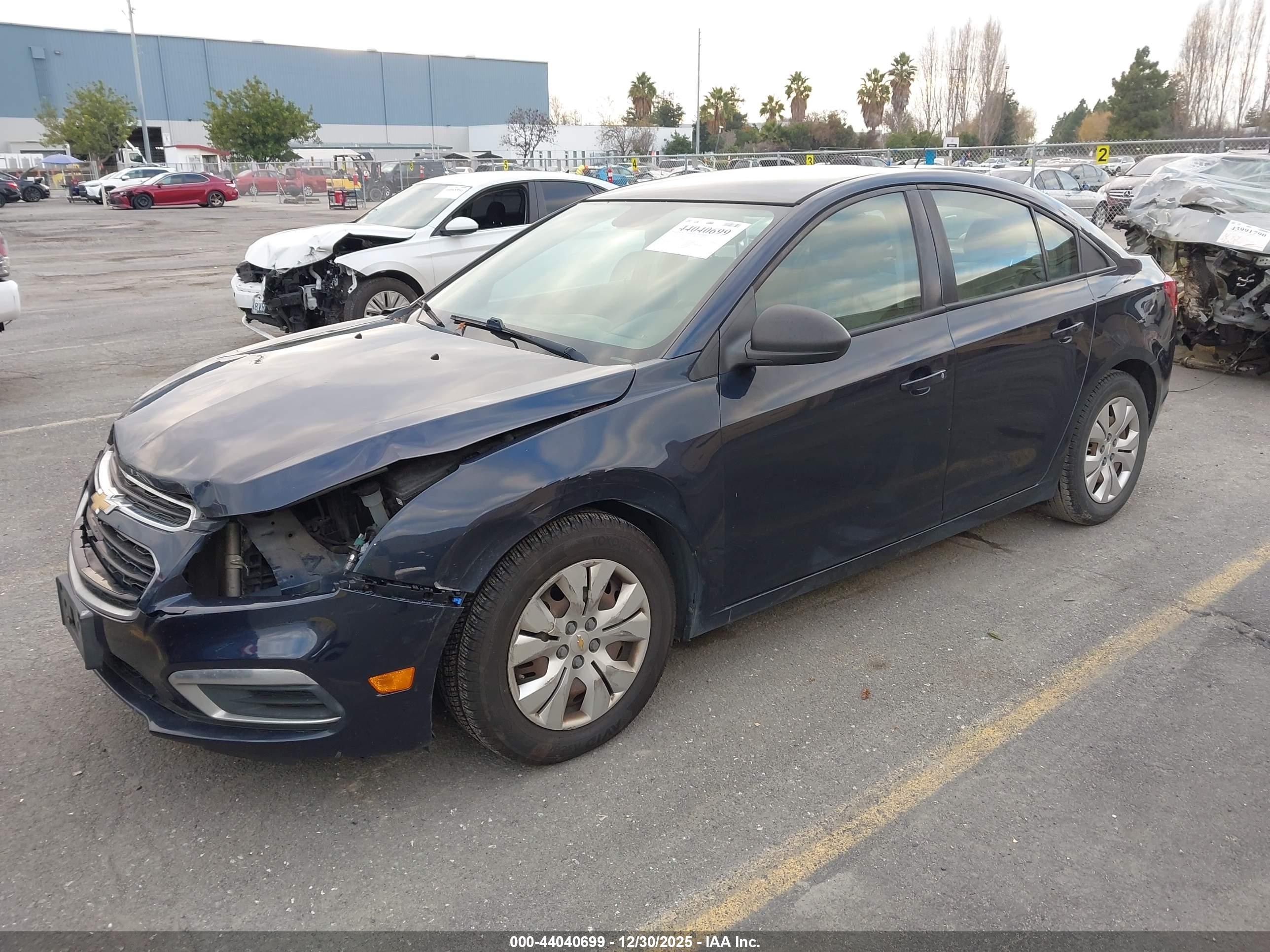 CHEVROLET CRUZE image 2