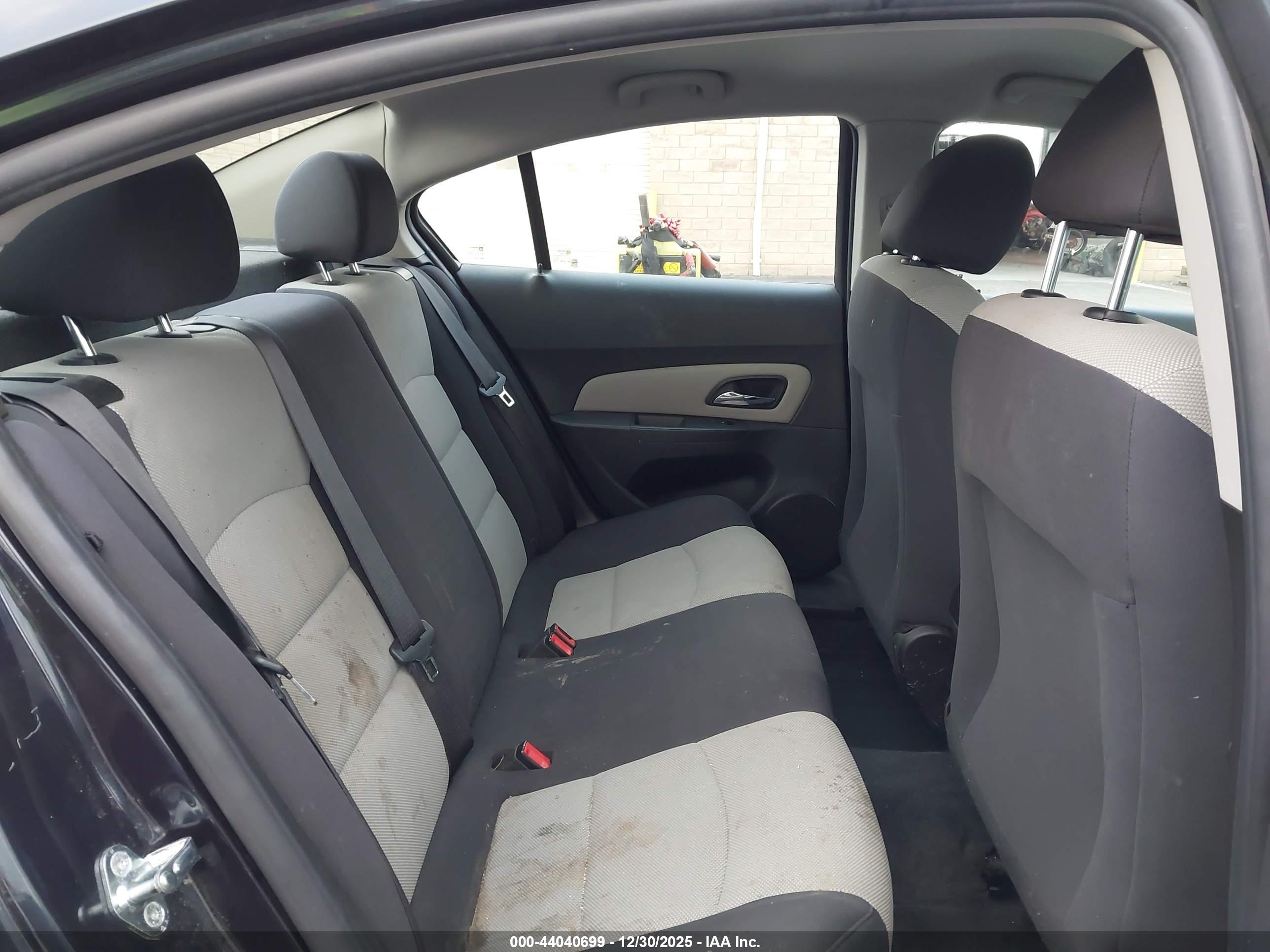 CHEVROLET CRUZE image 8