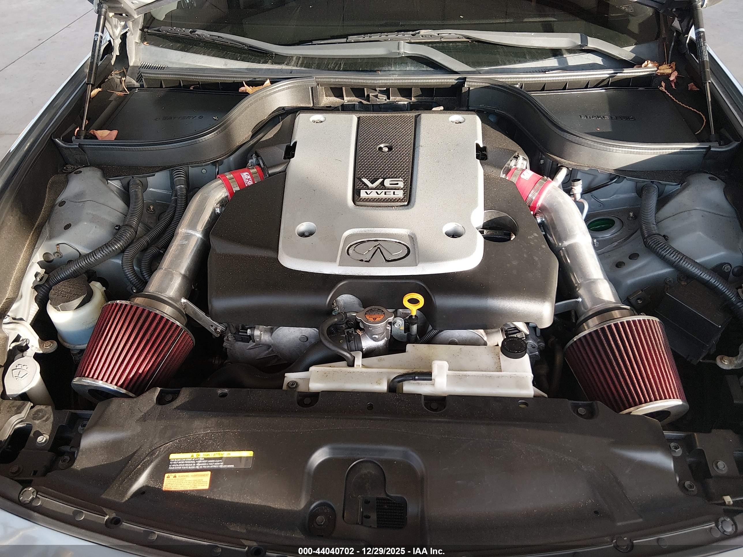 INFINITI G37 image 10
