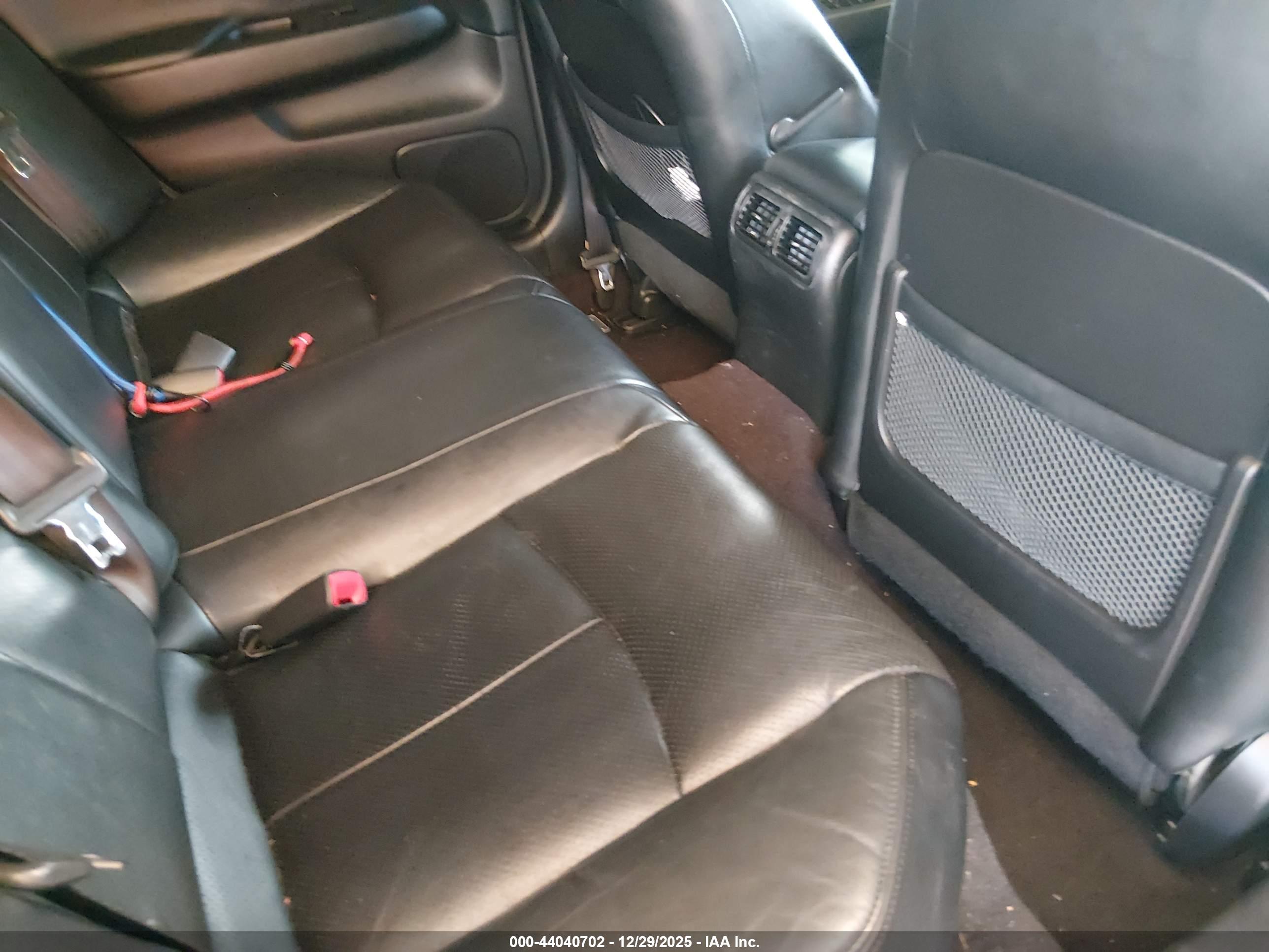 INFINITI G37 image 8