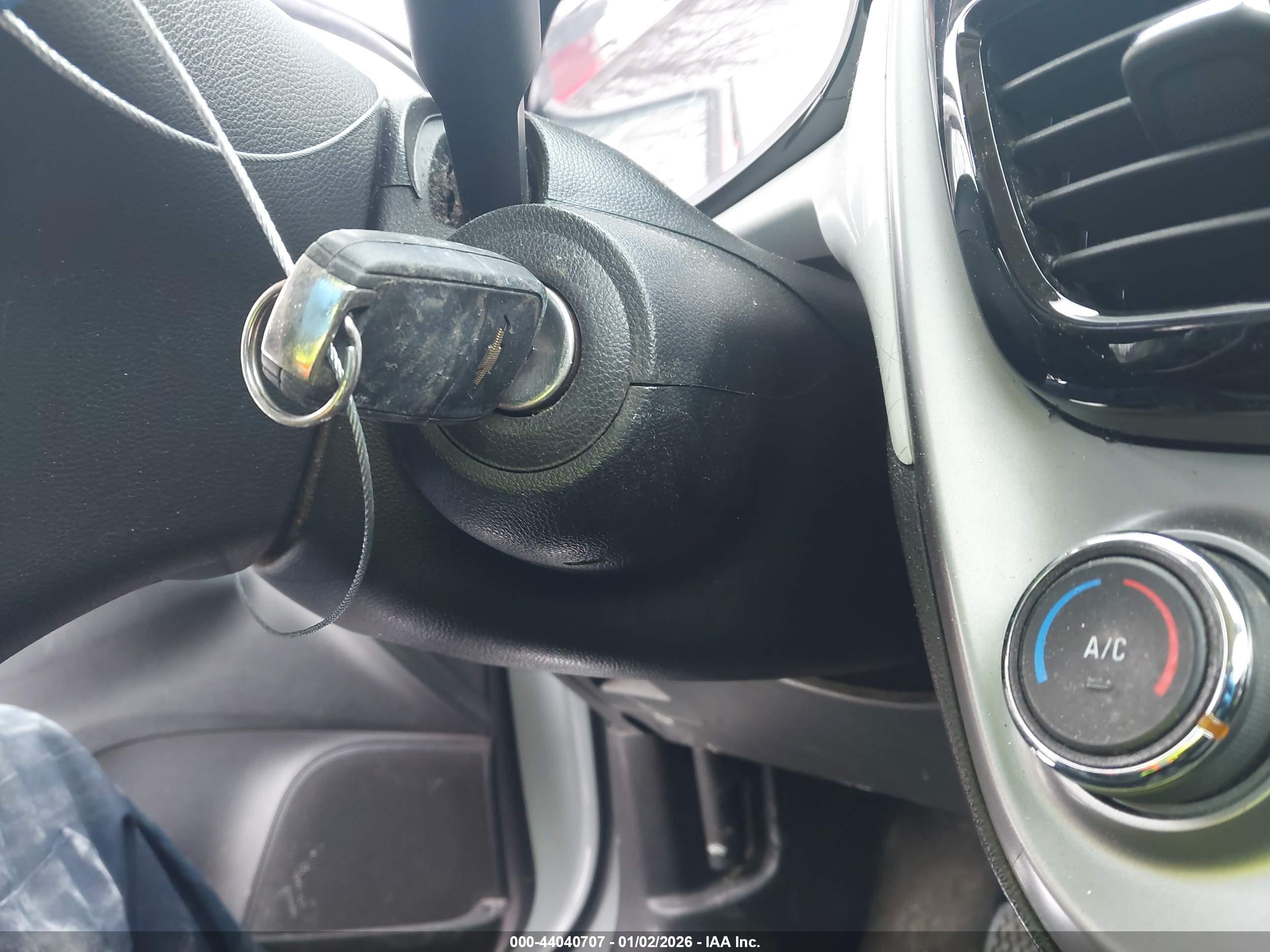 CHEVROLET SPARK image 11