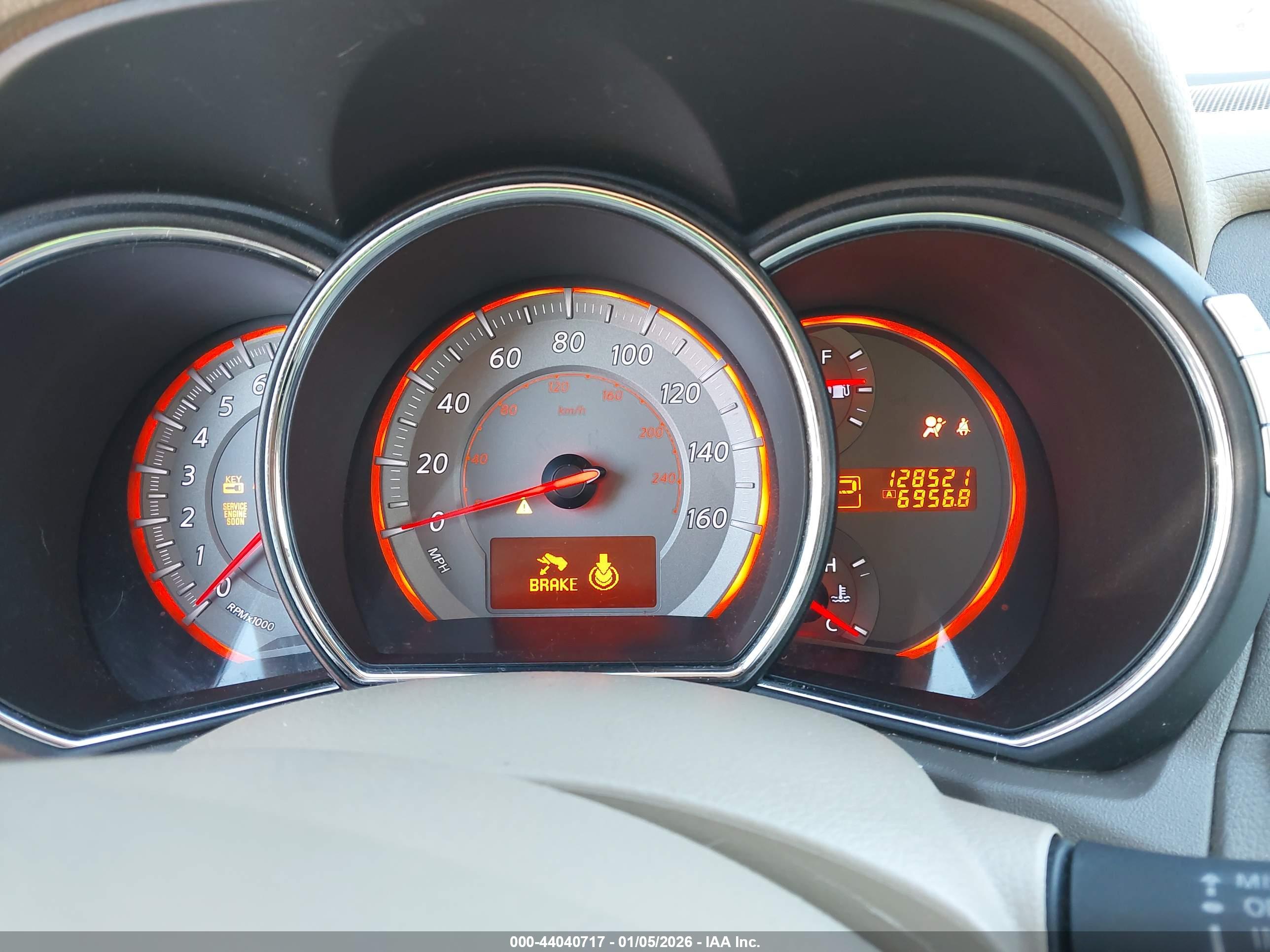 NISSAN MURANO image 7