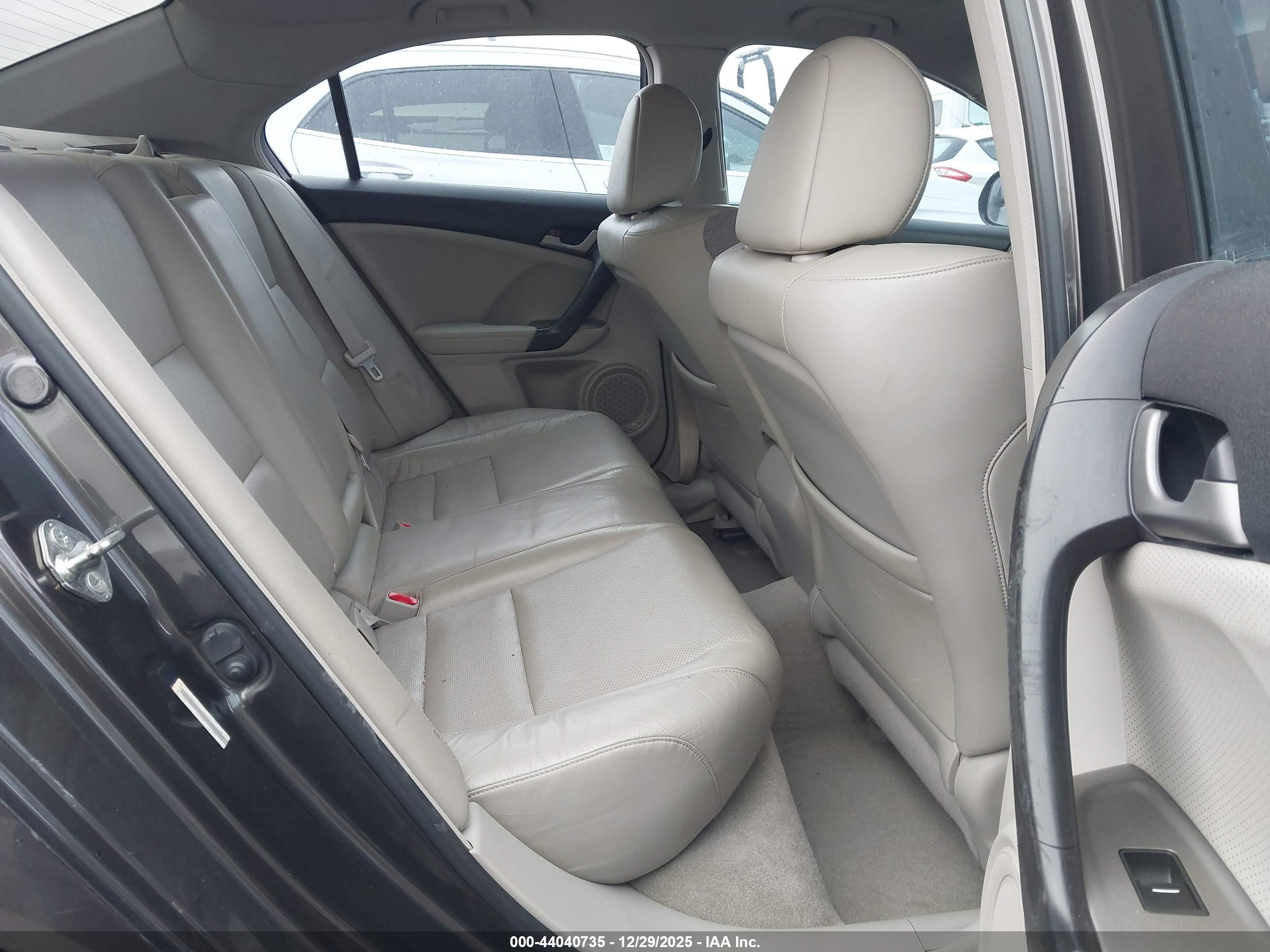 ACURA TSX image 8