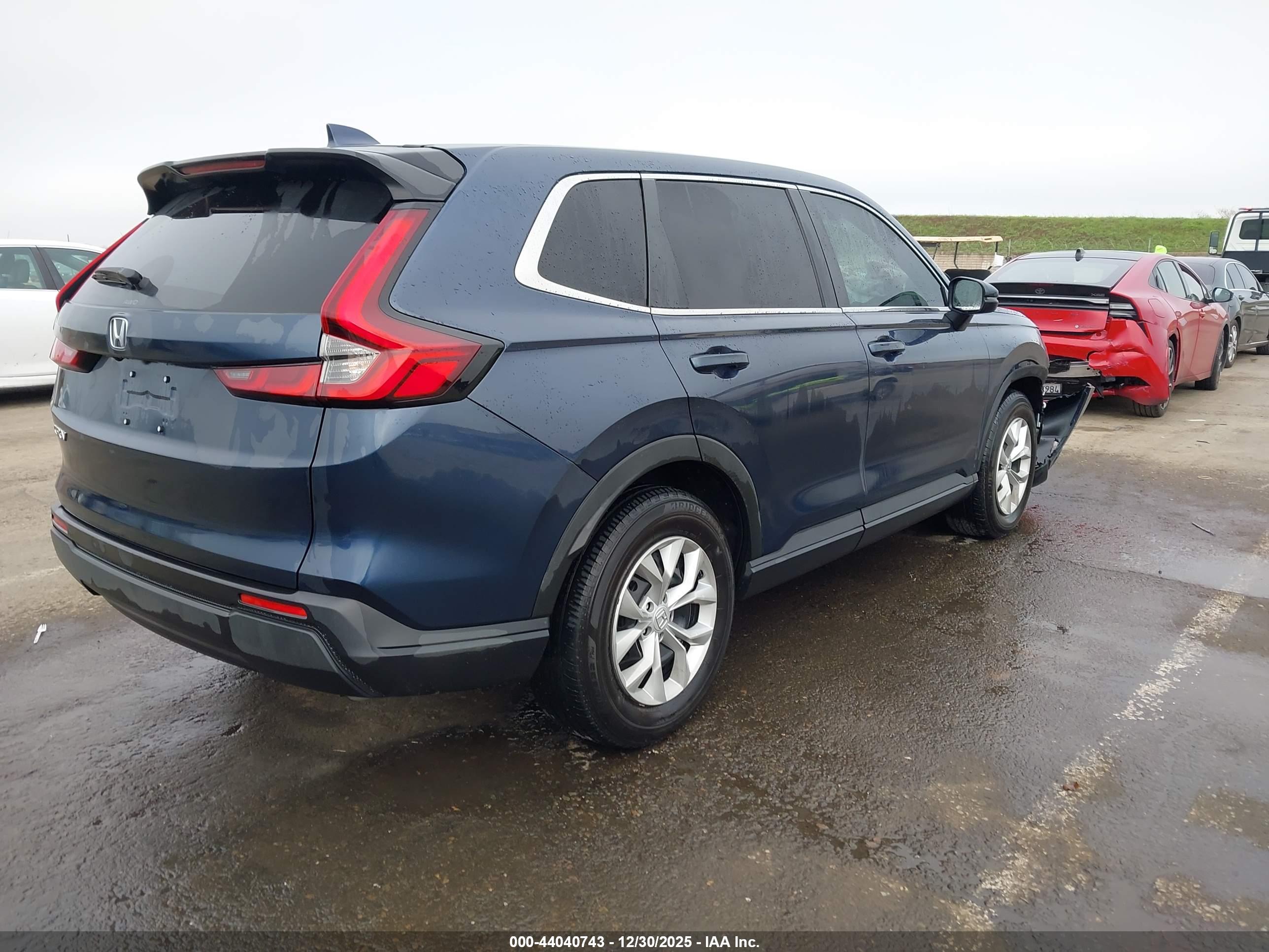 HONDA CR-V image 4