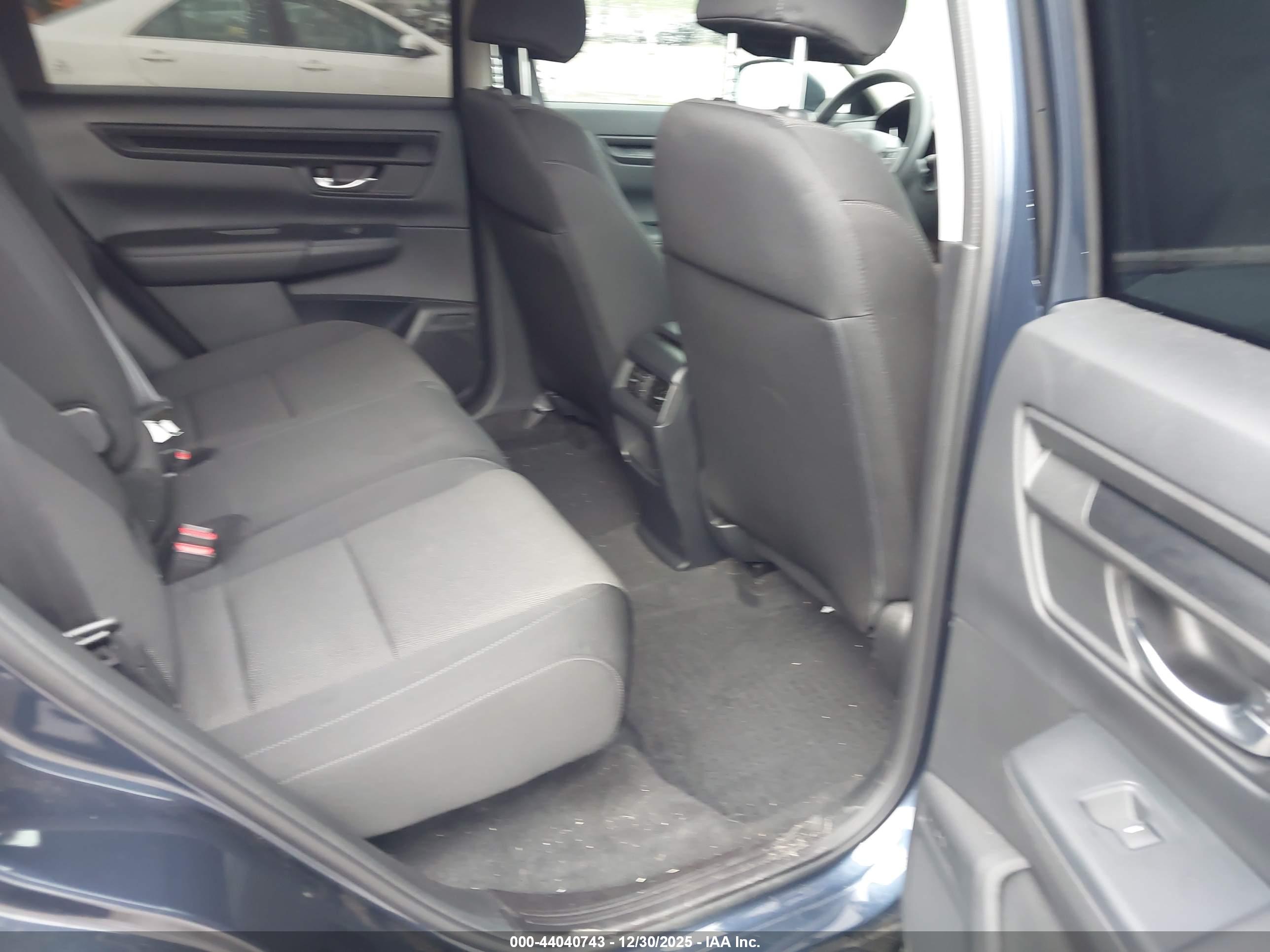 HONDA CR-V image 8