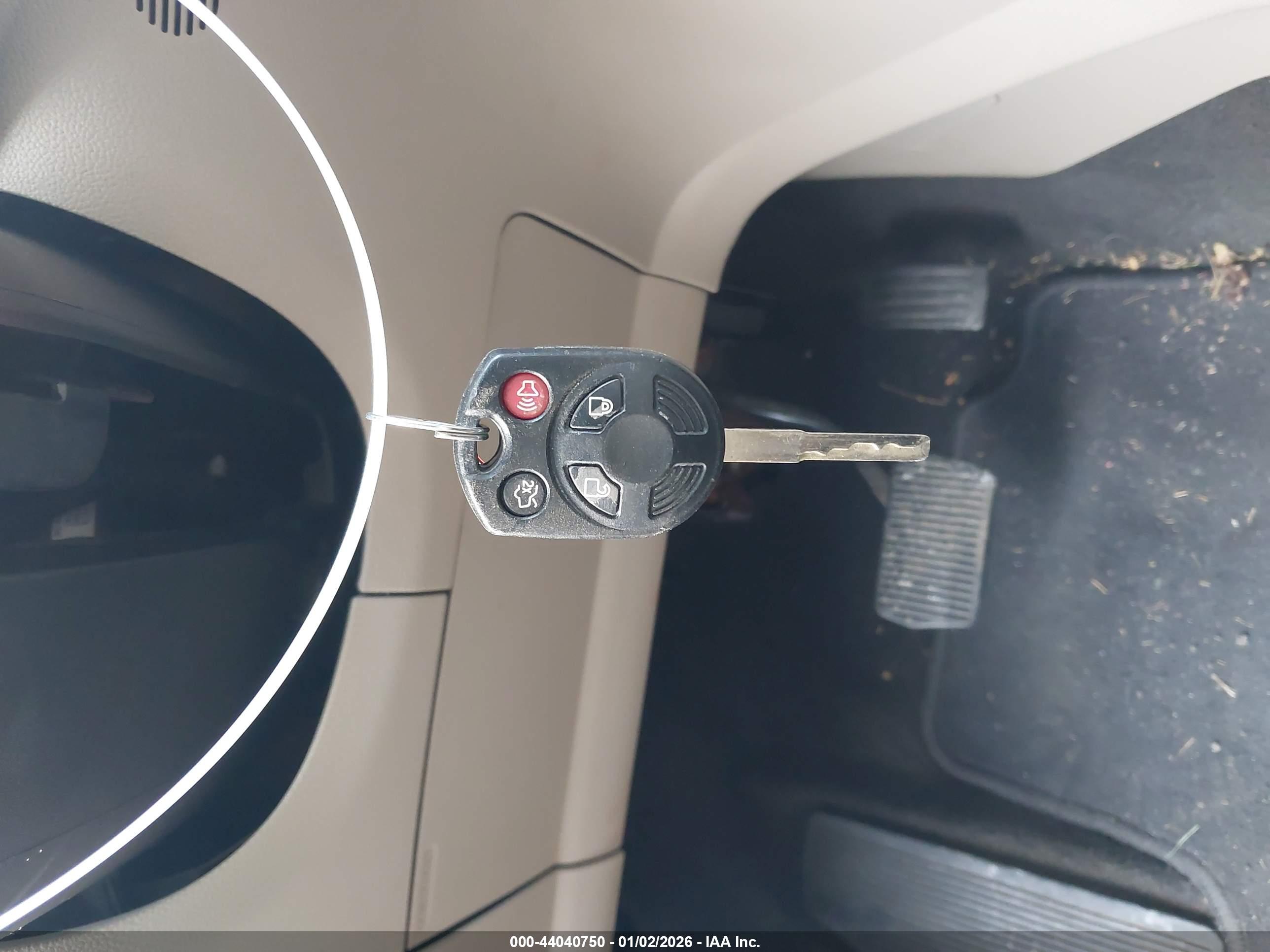 FORD ESCAPE image 11