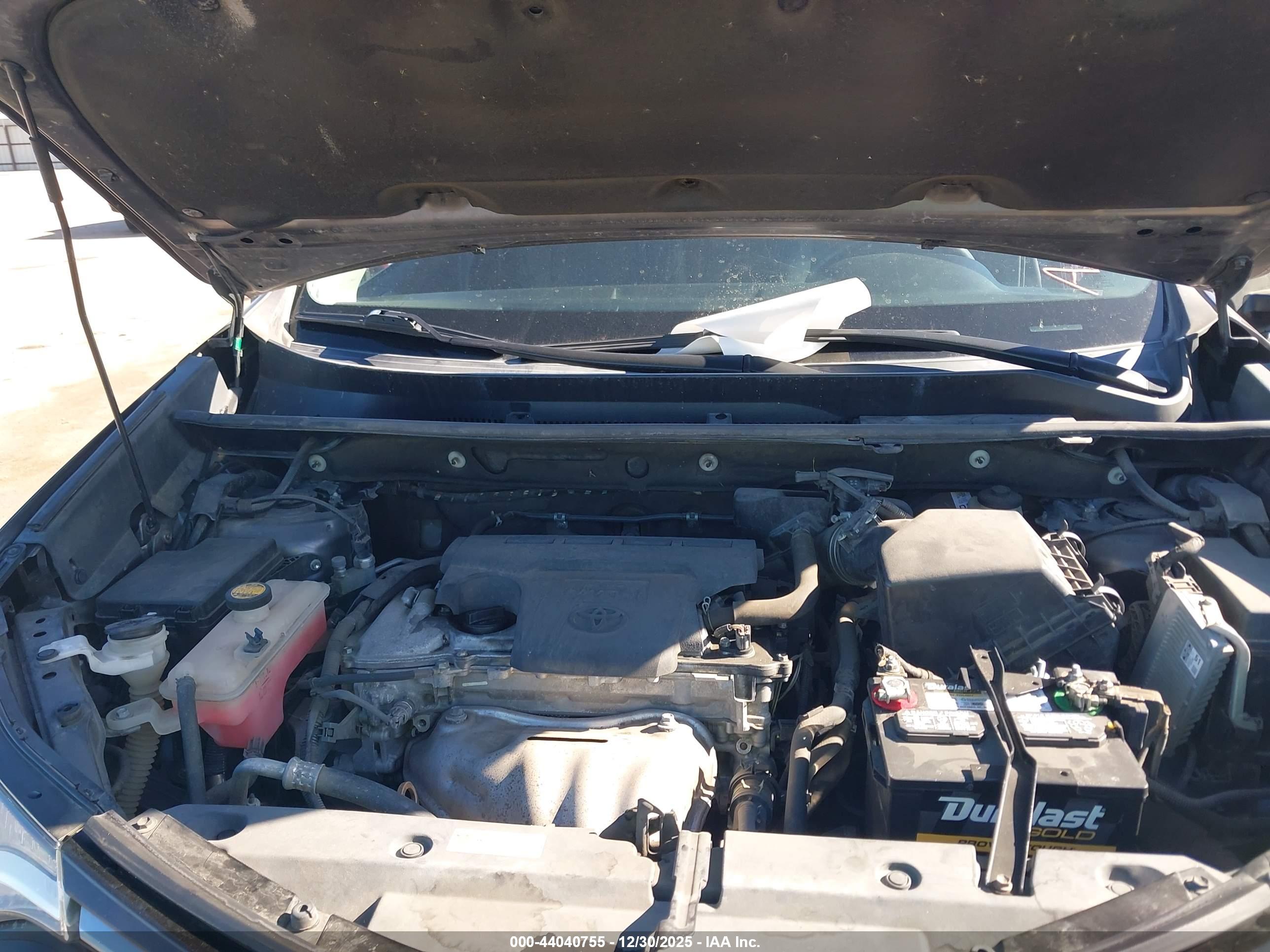 TOYOTA RAV4 image 10