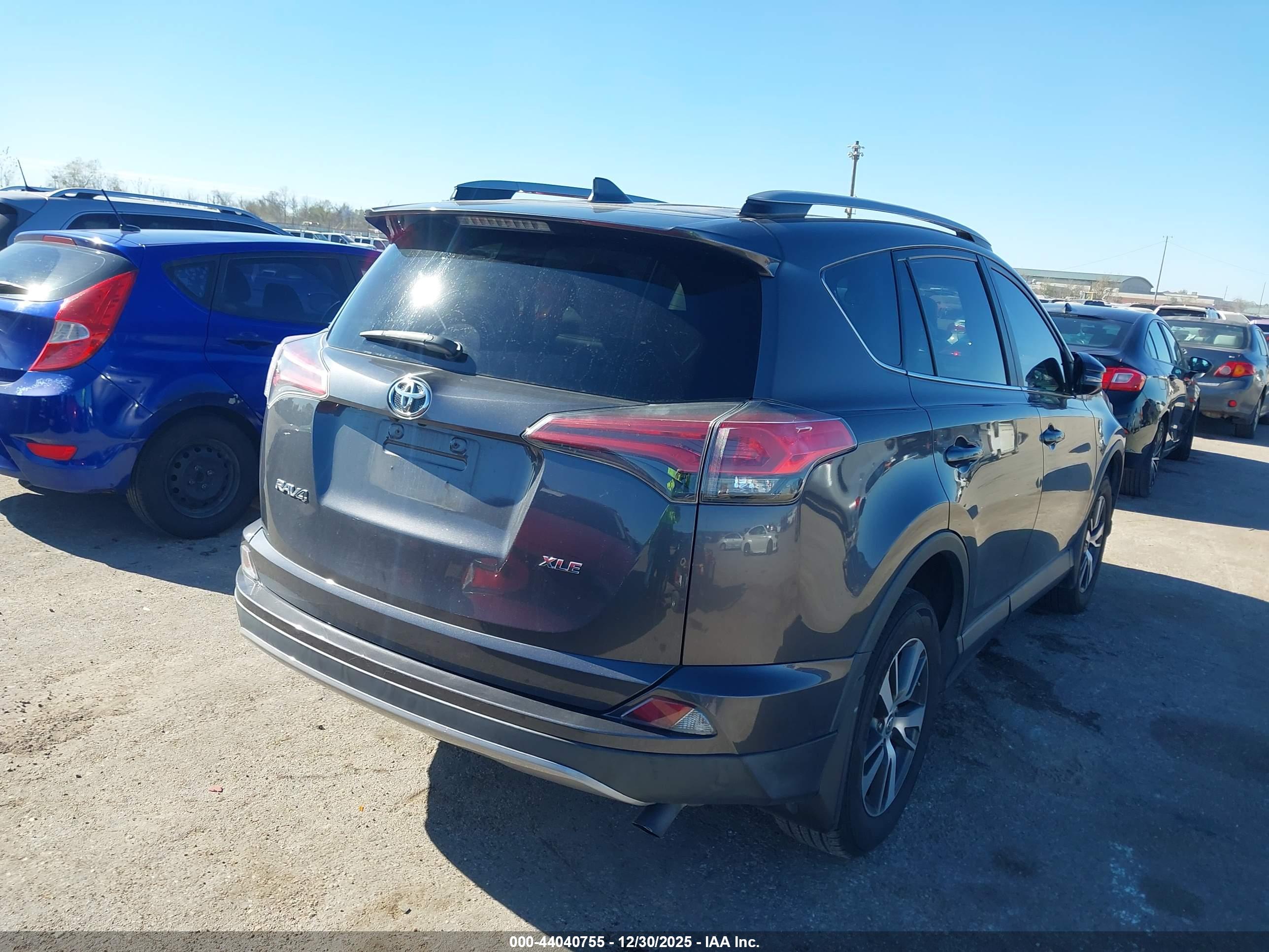 TOYOTA RAV4 image 4