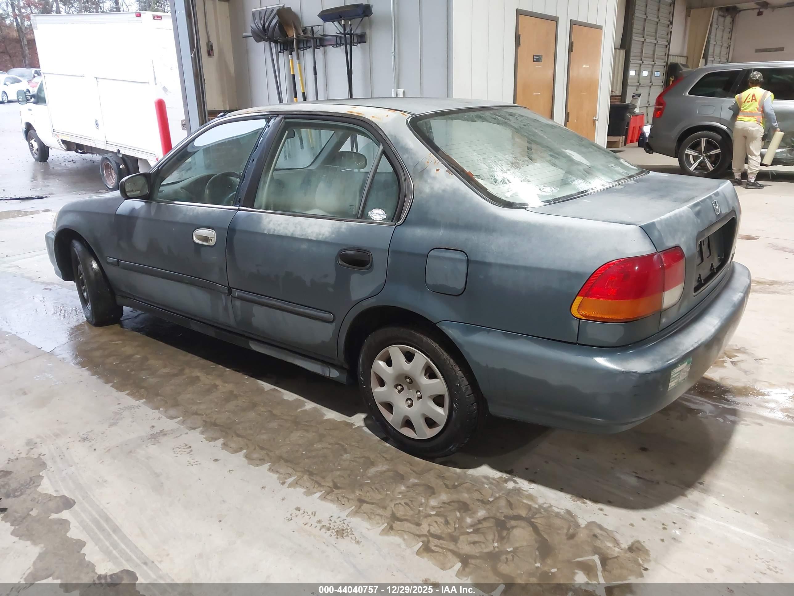 HONDA CIVIC image 3
