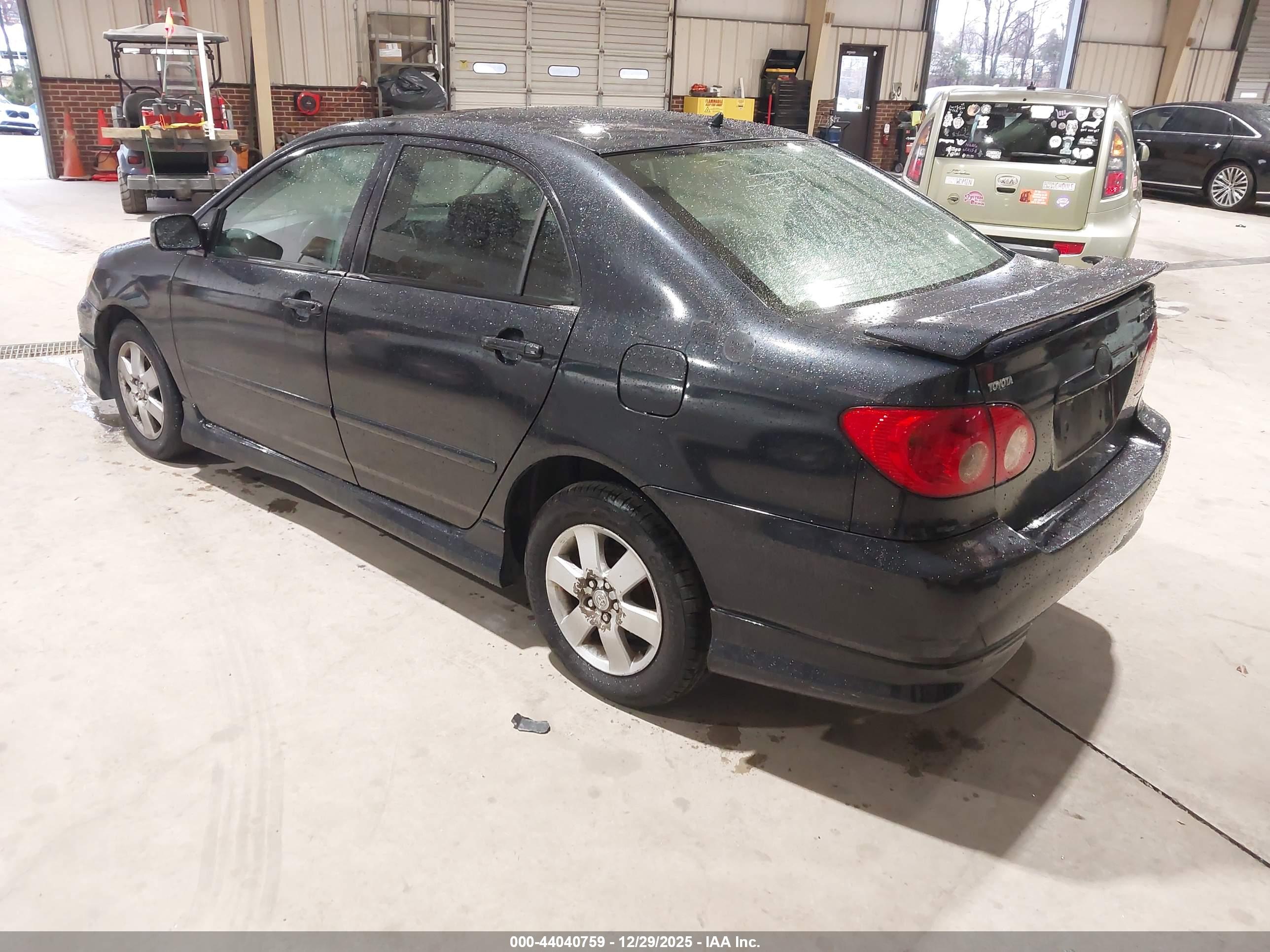 TOYOTA COROLLA image 3
