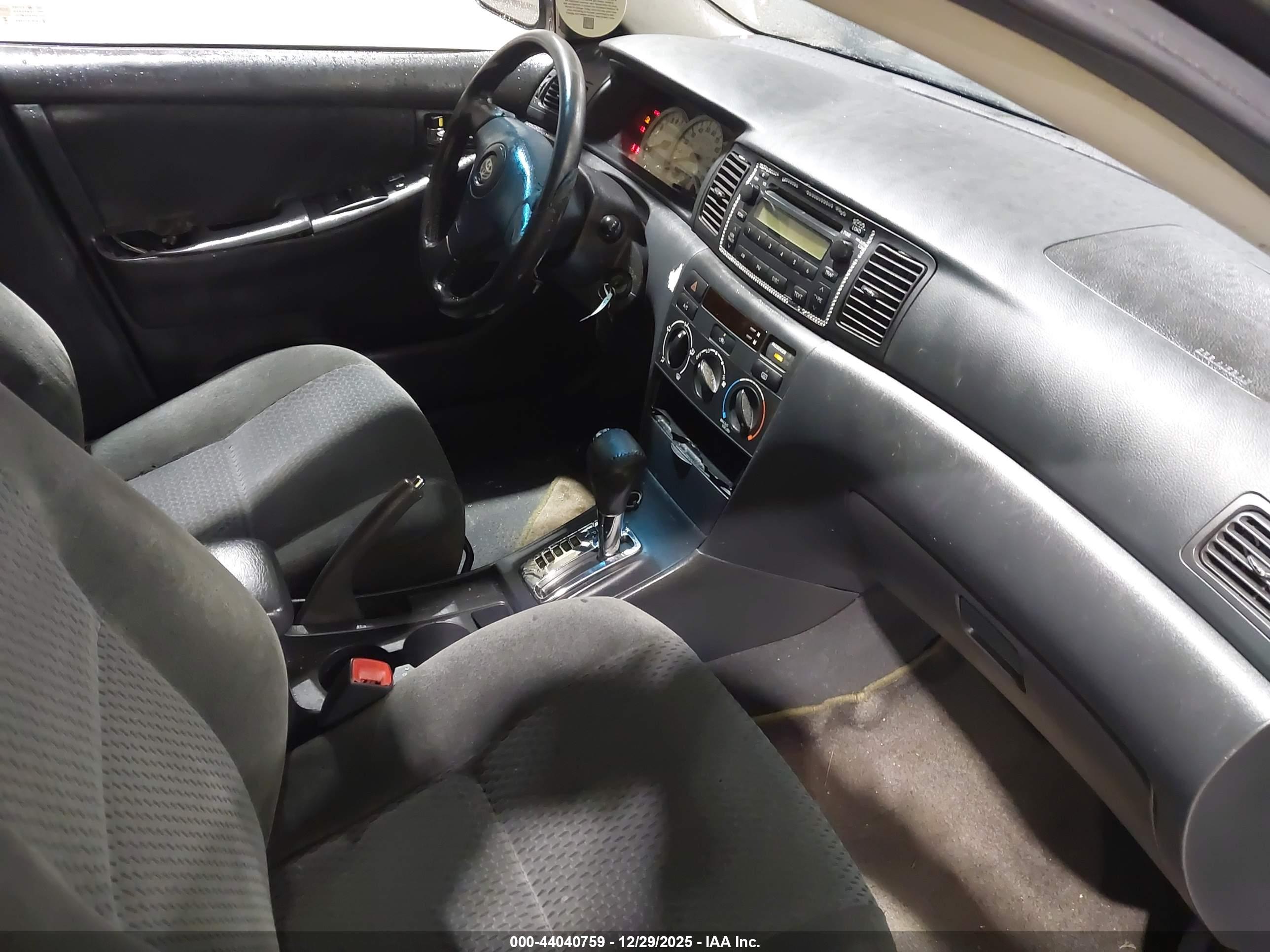TOYOTA COROLLA image 5