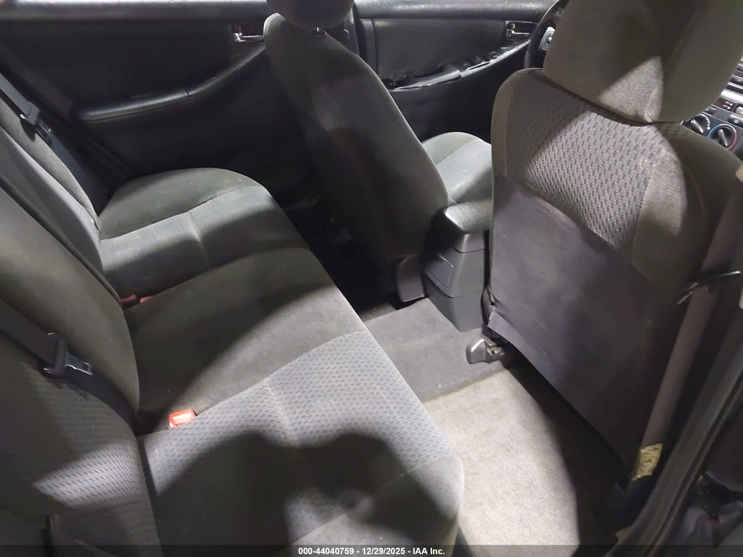 TOYOTA COROLLA image 8