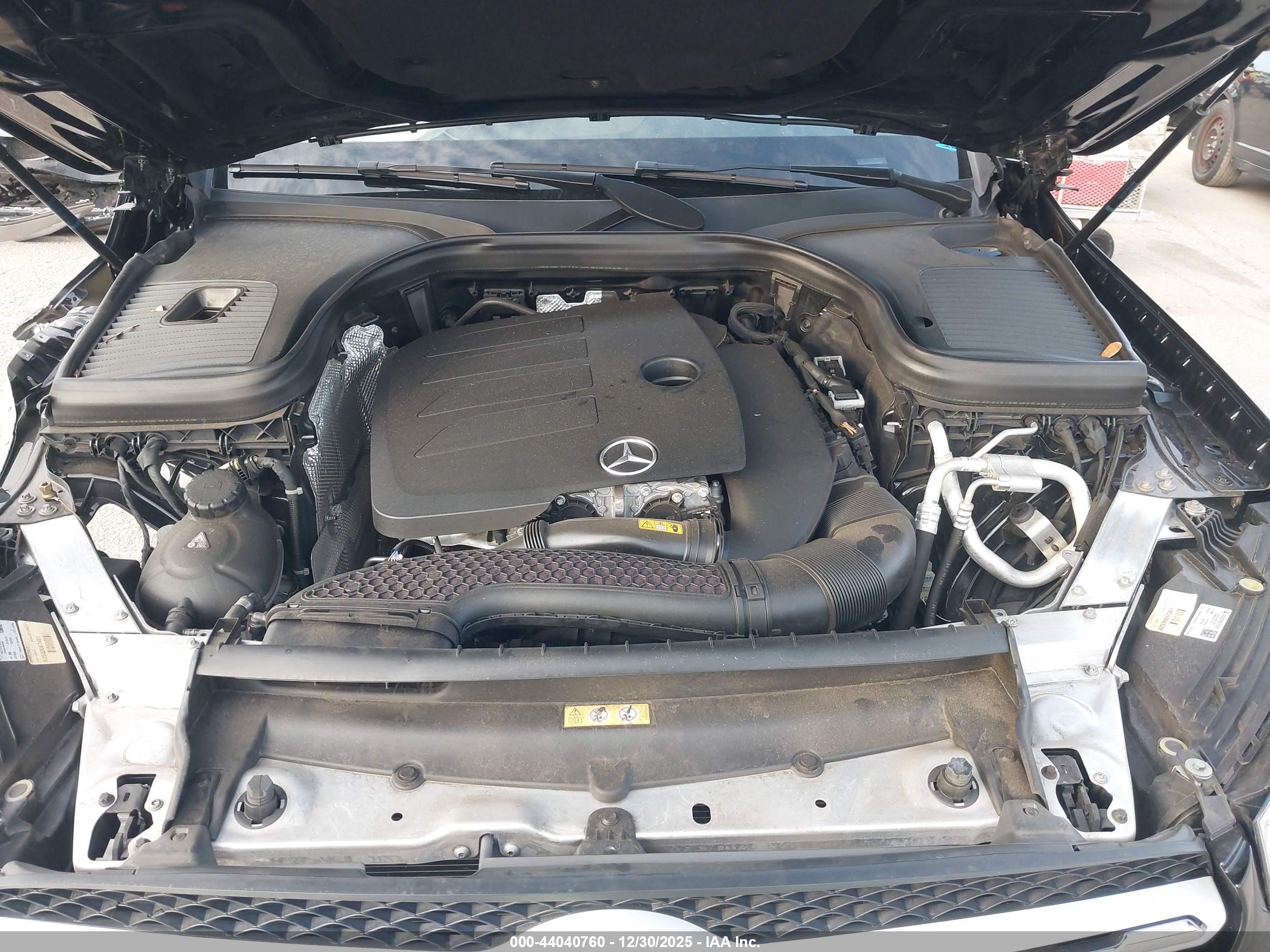 MERCEDES-BENZ GLC image 10