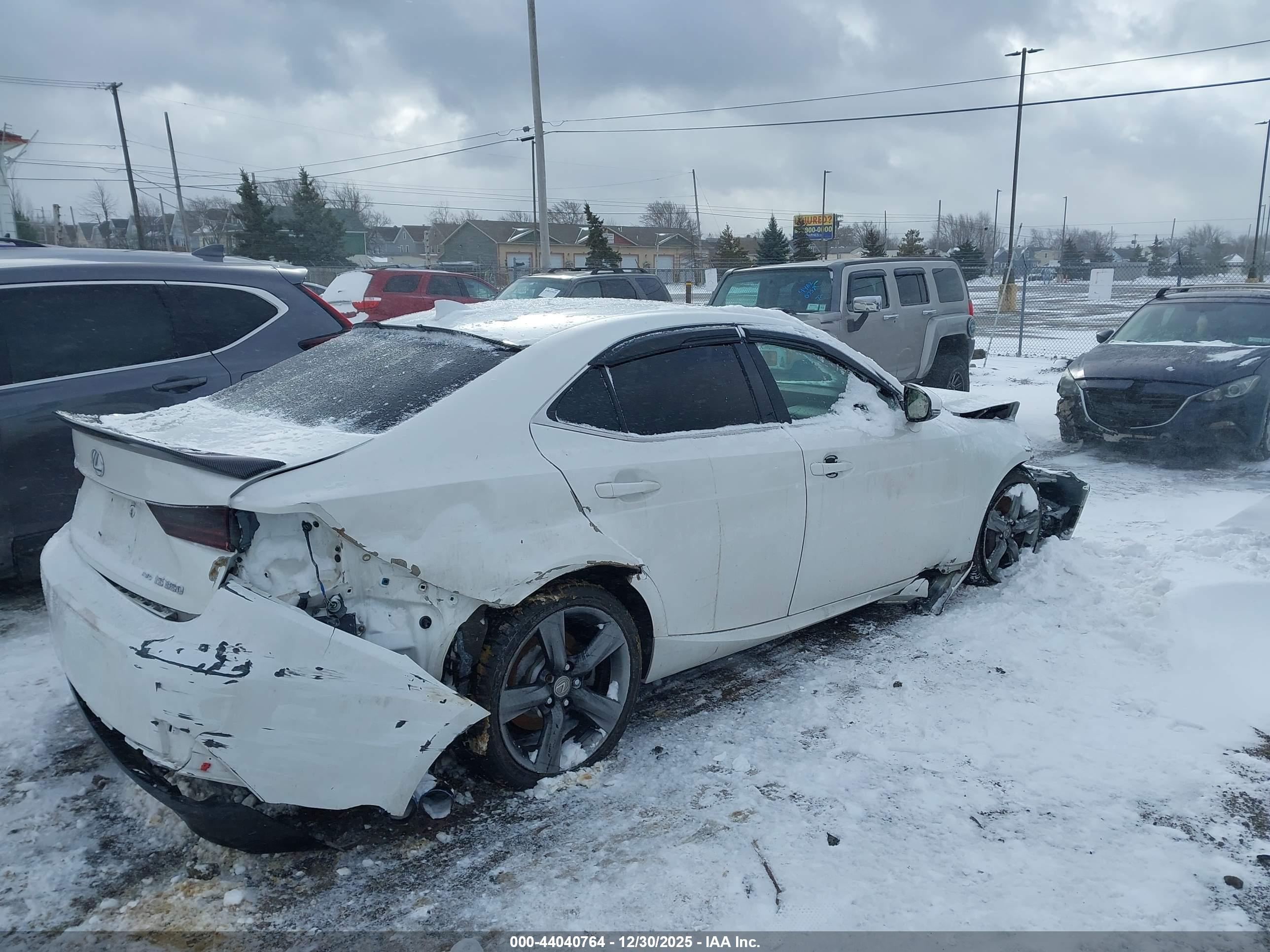 LEXUS IS image 4