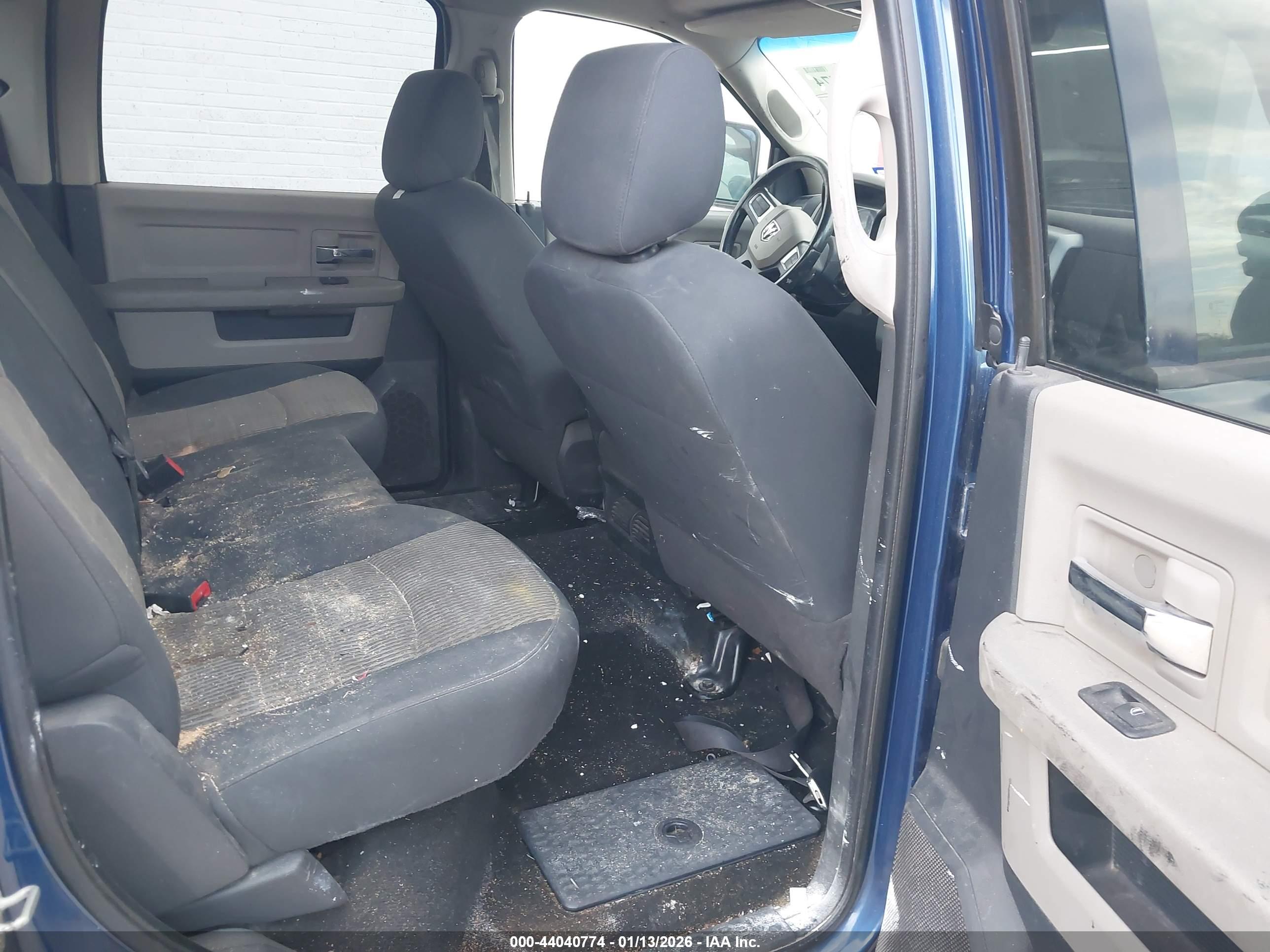 DODGE RAM image 8