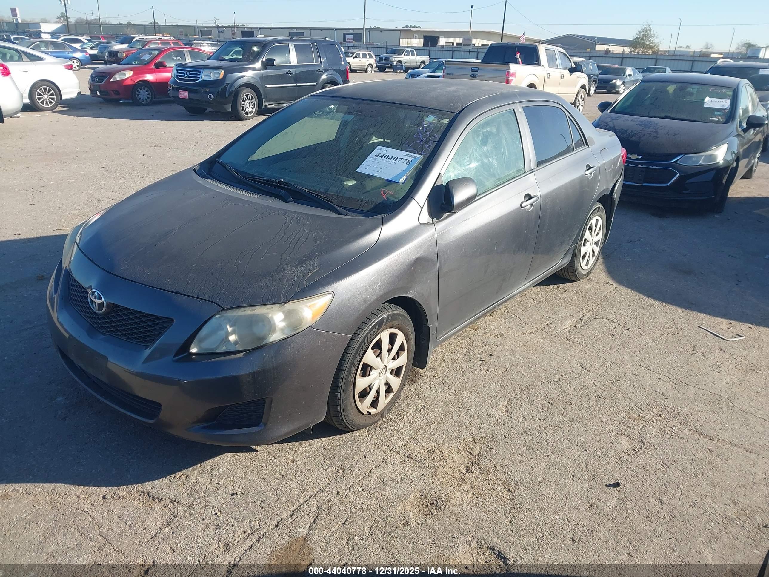 TOYOTA COROLLA image 2
