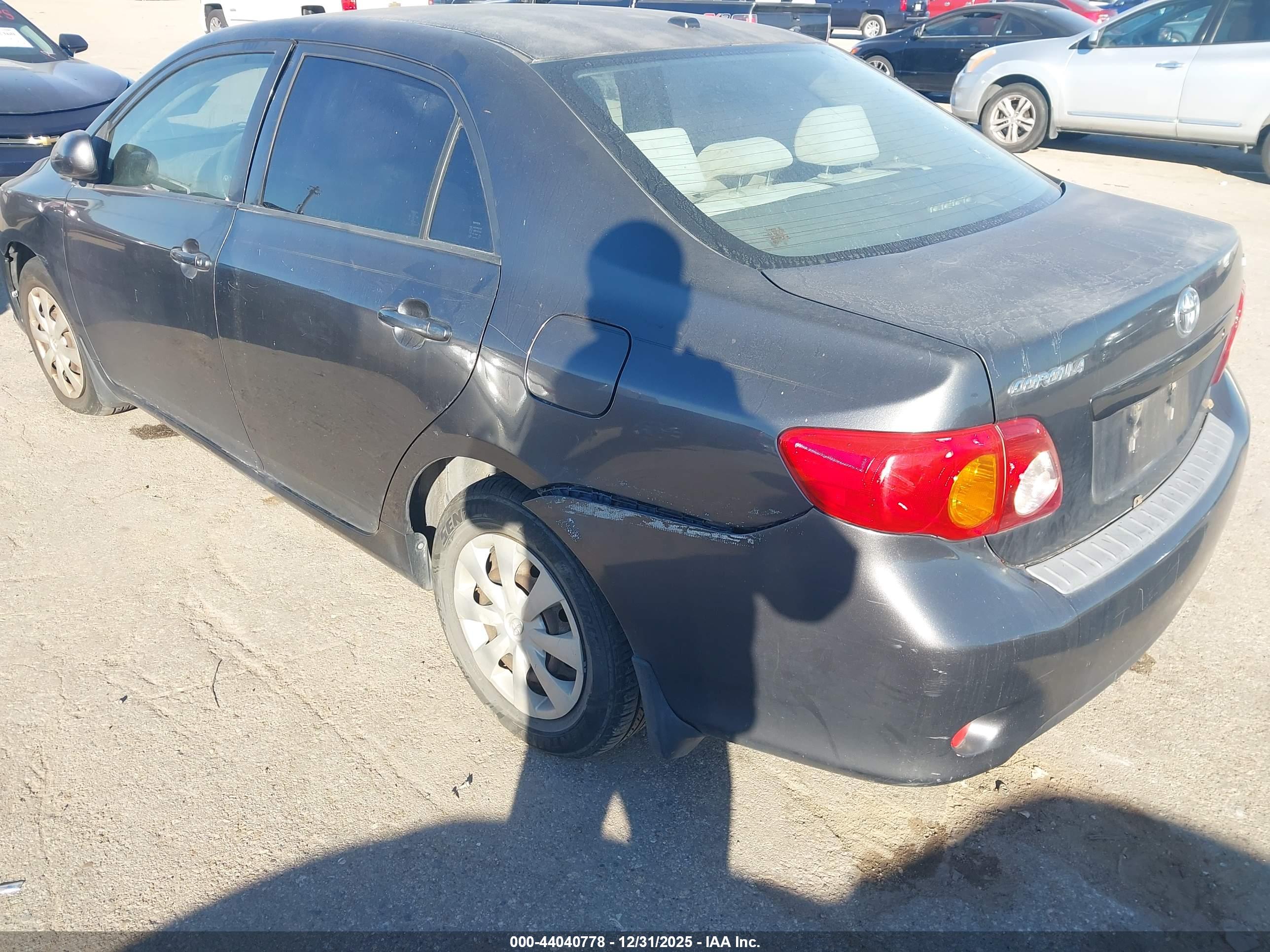 TOYOTA COROLLA image 6