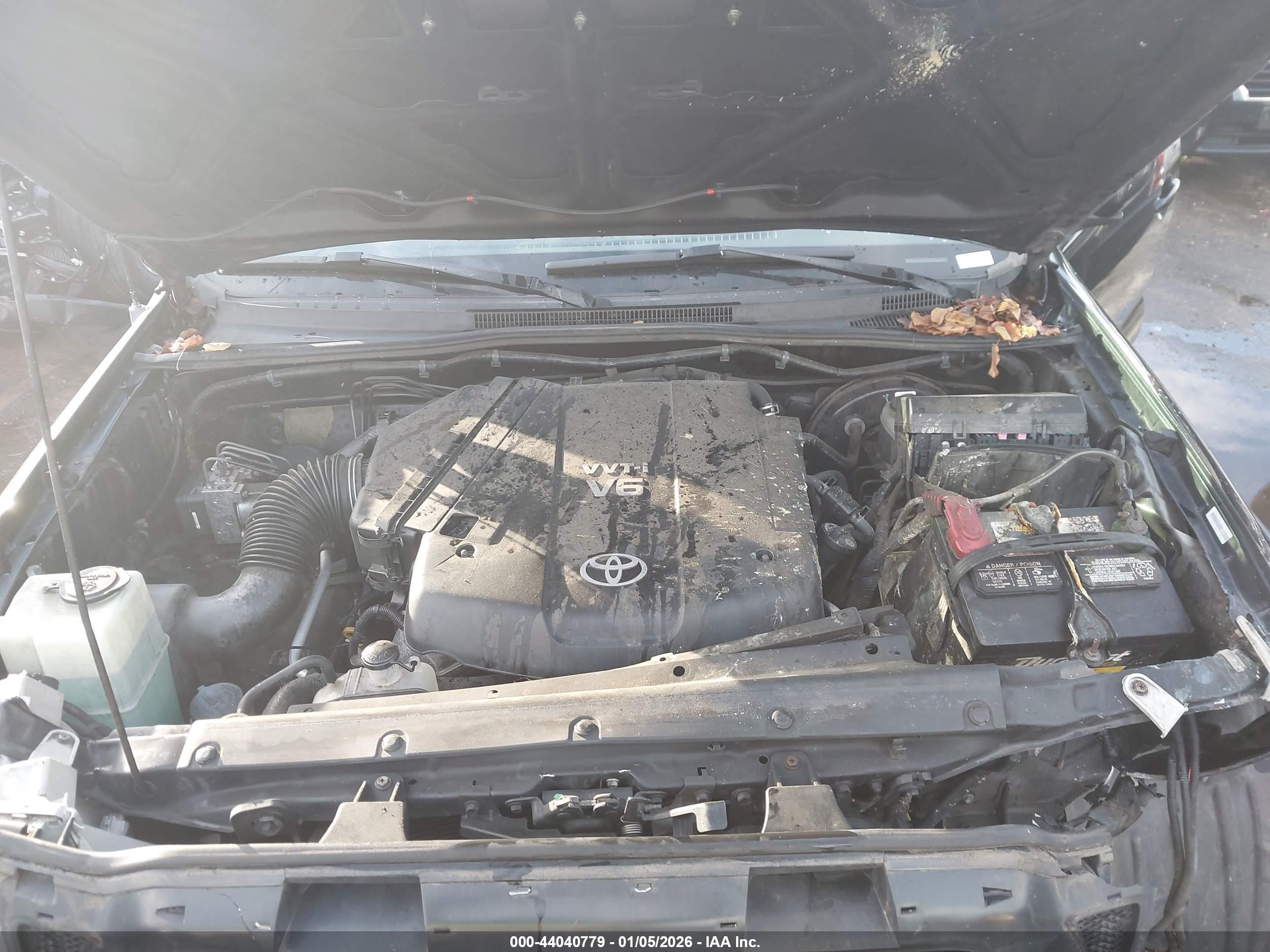 TOYOTA TACOMA image 10