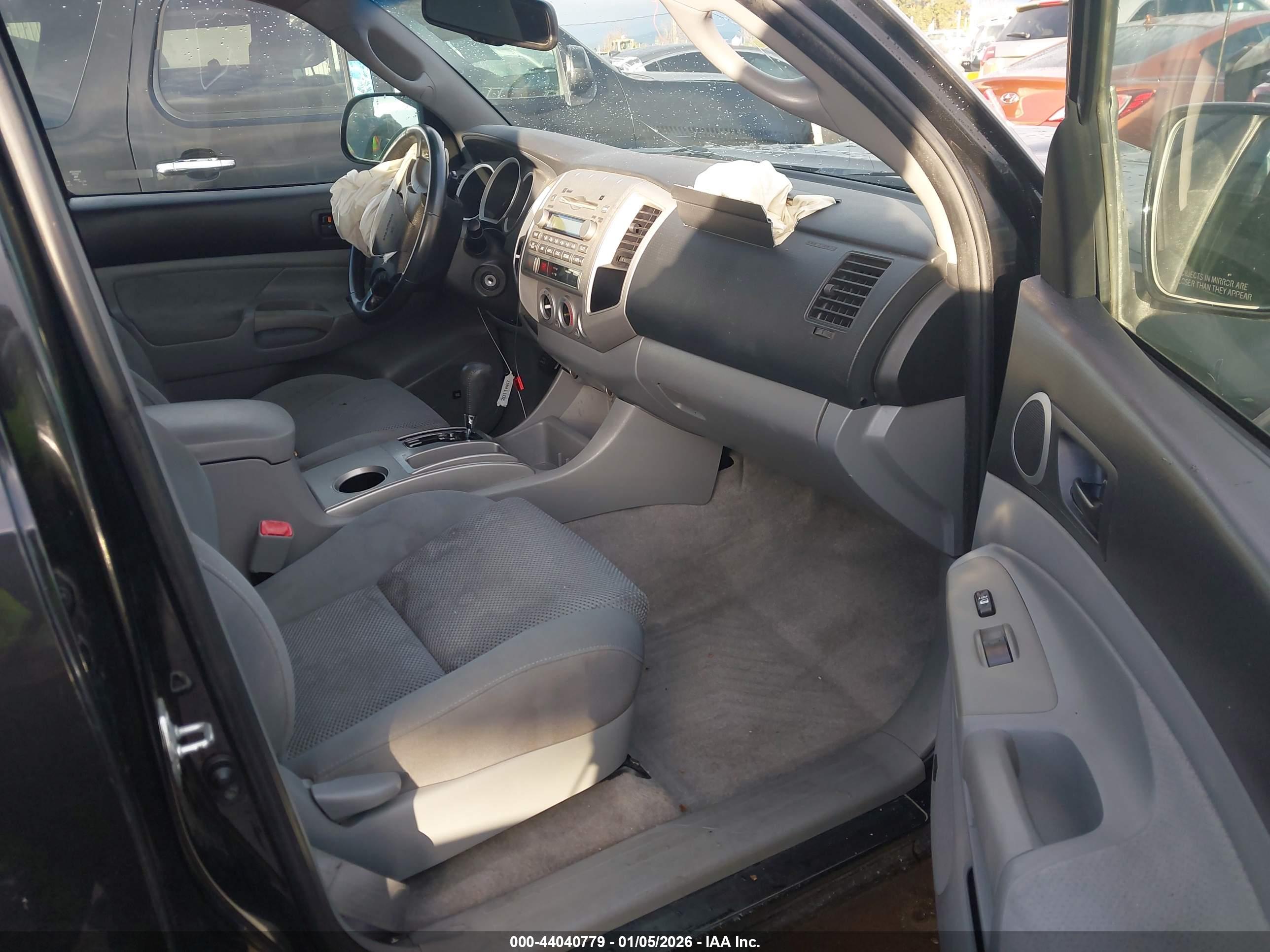 TOYOTA TACOMA image 5