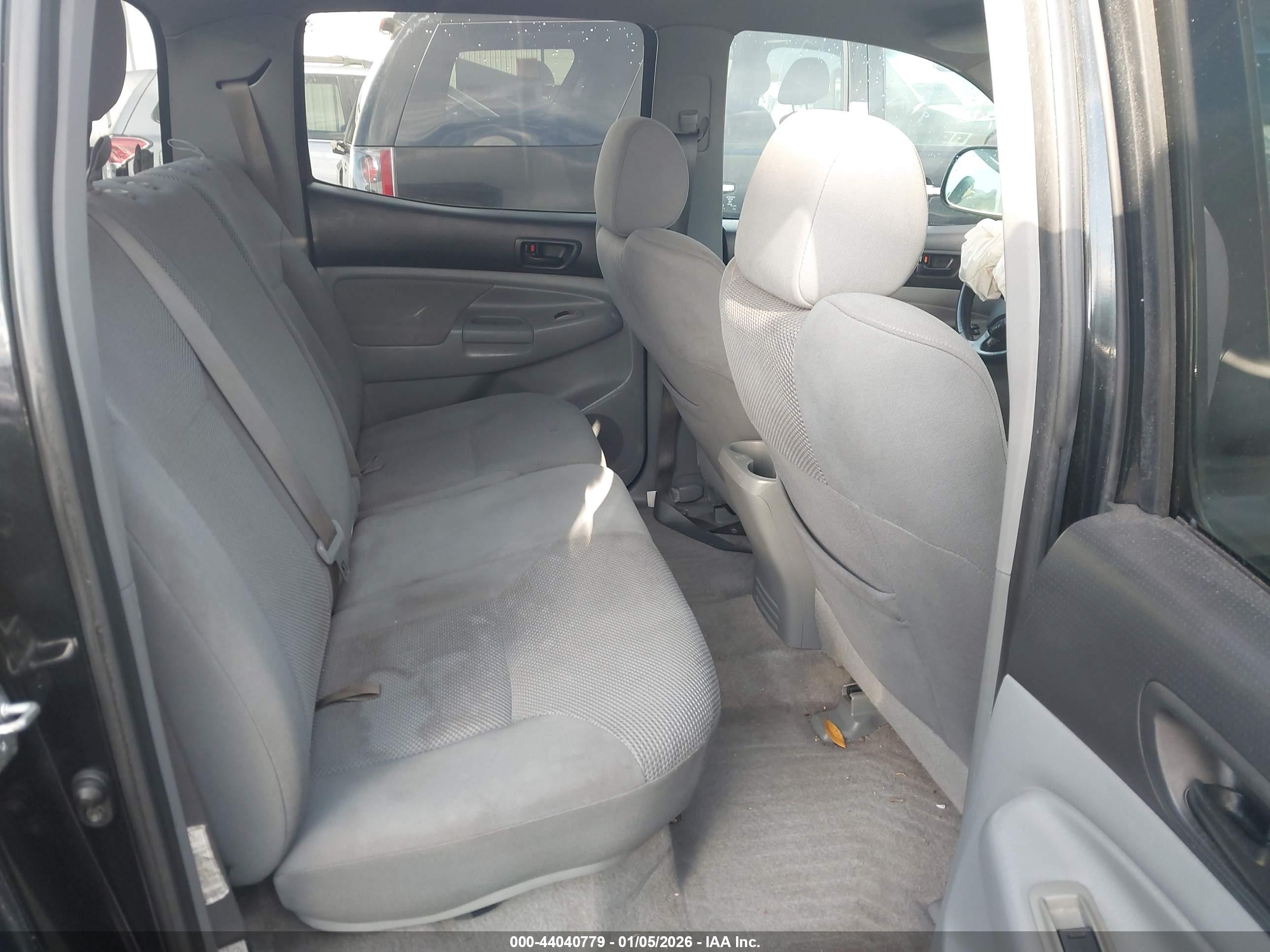 TOYOTA TACOMA image 8