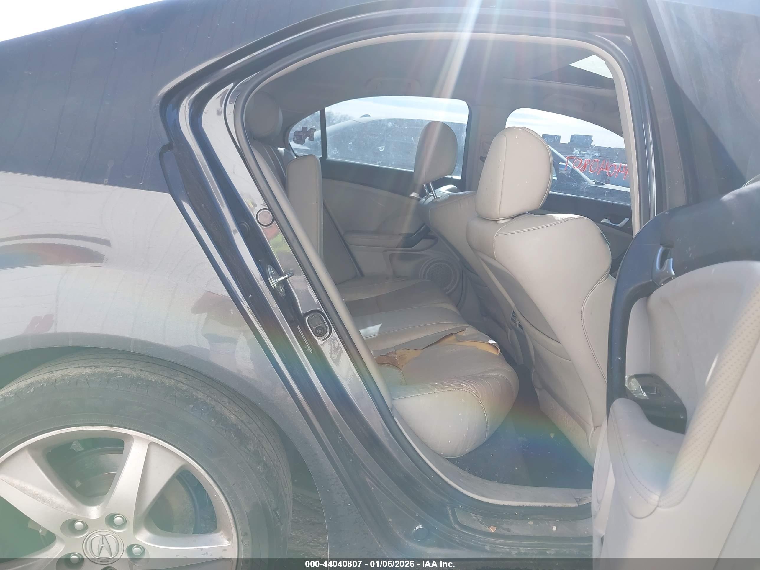 ACURA TSX image 8