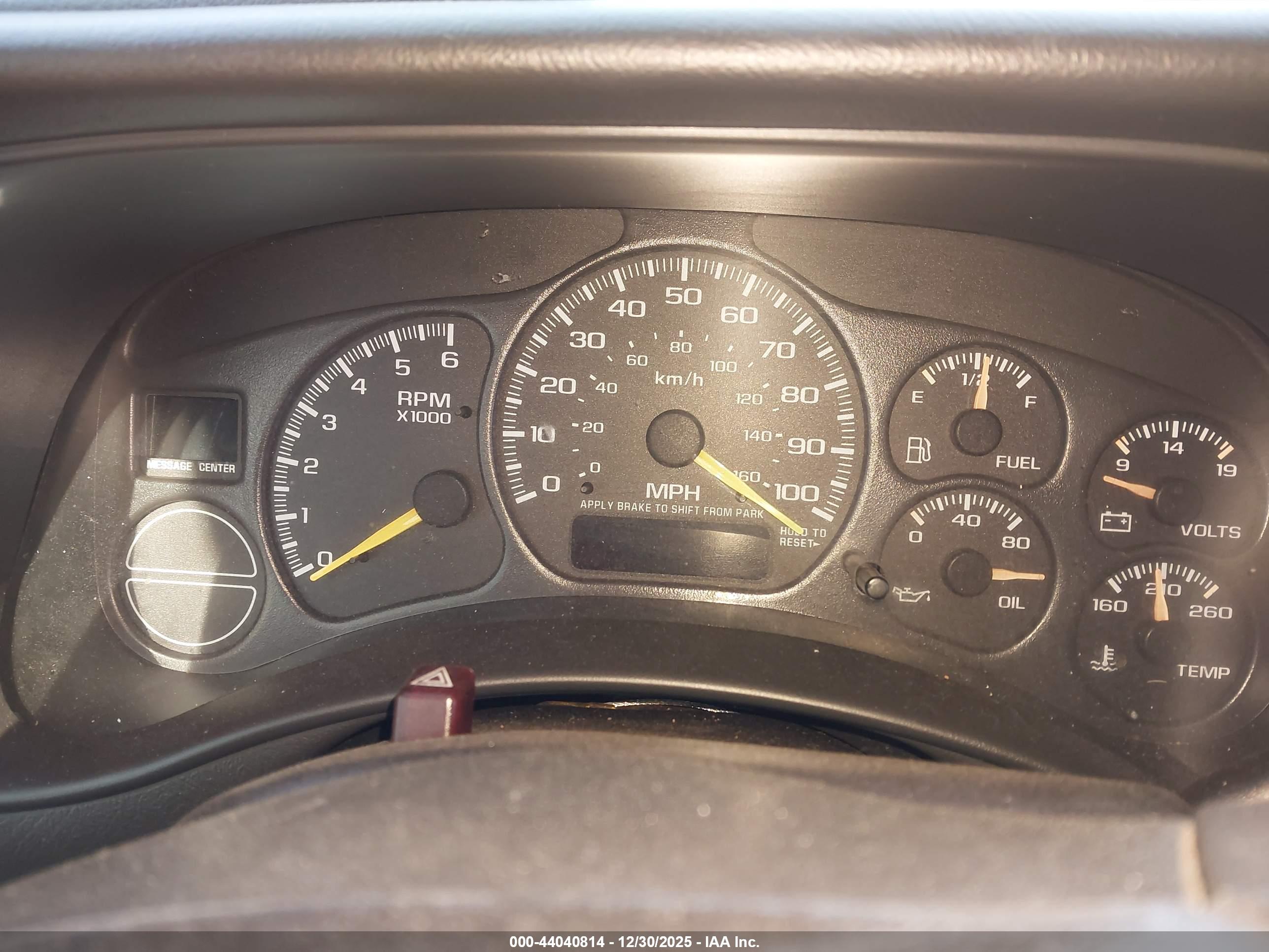 CHEVROLET SILVERADO image 7