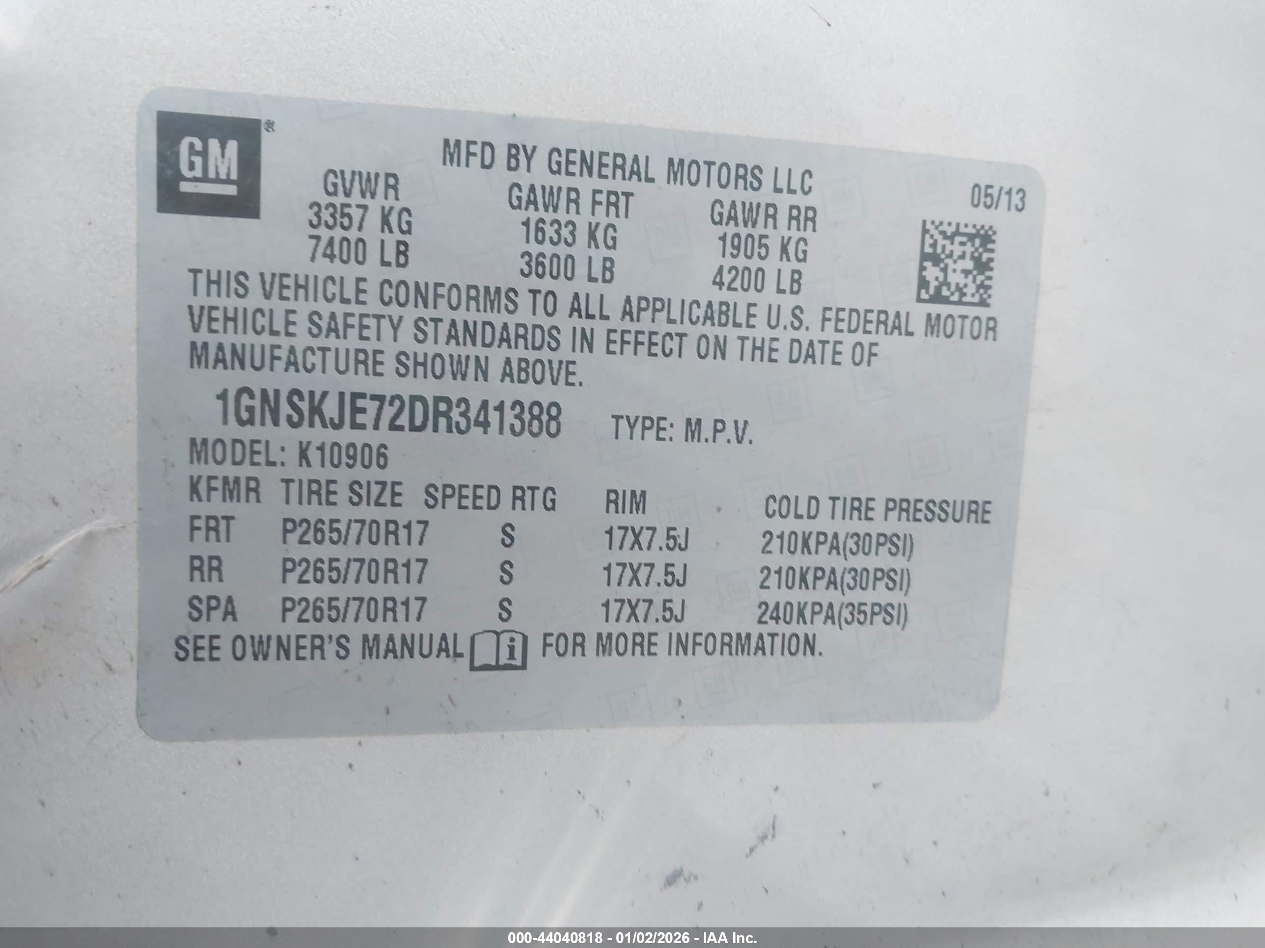 CHEVROLET SUBURBAN image 9