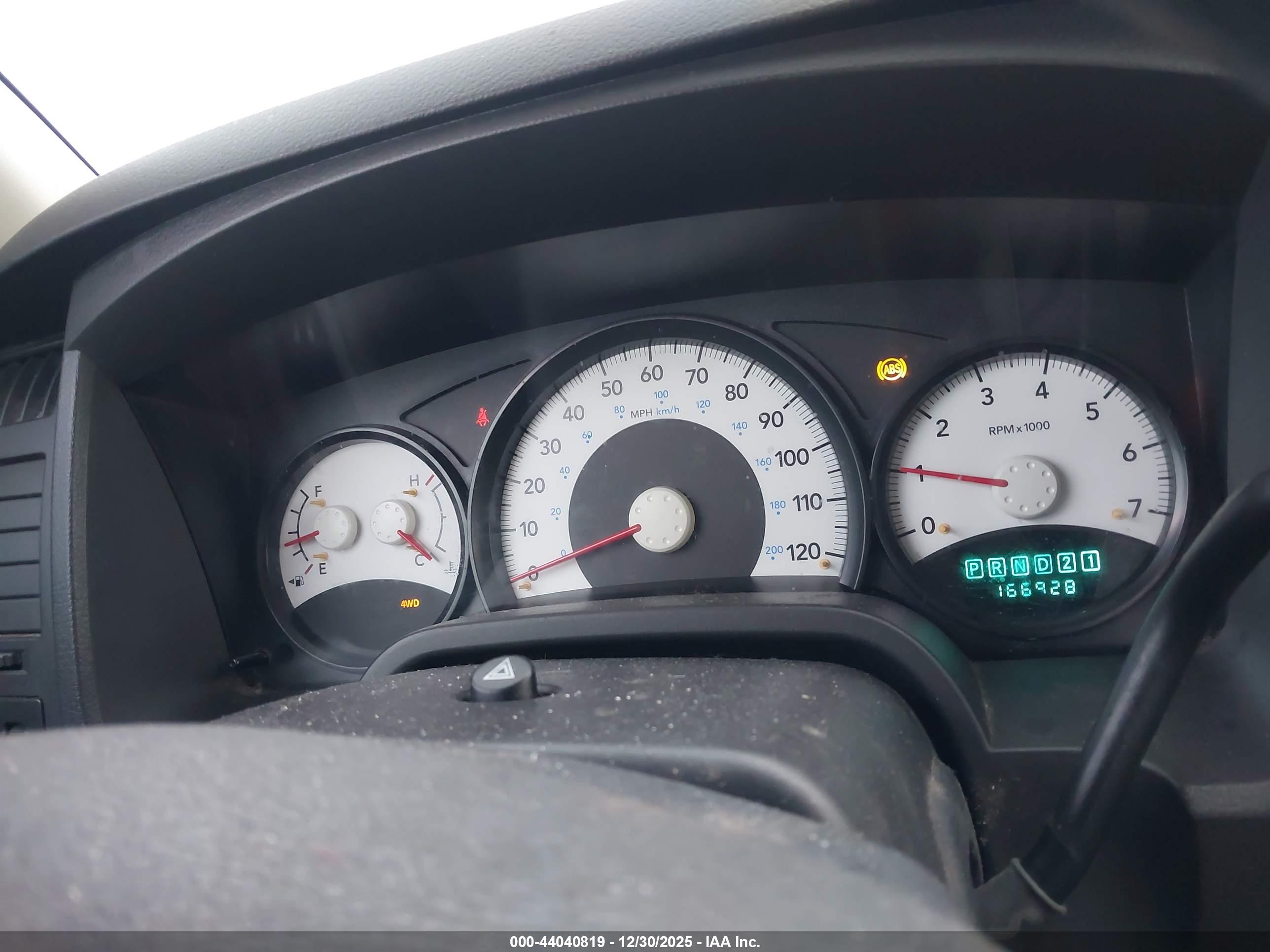 DODGE DAKOTA image 7