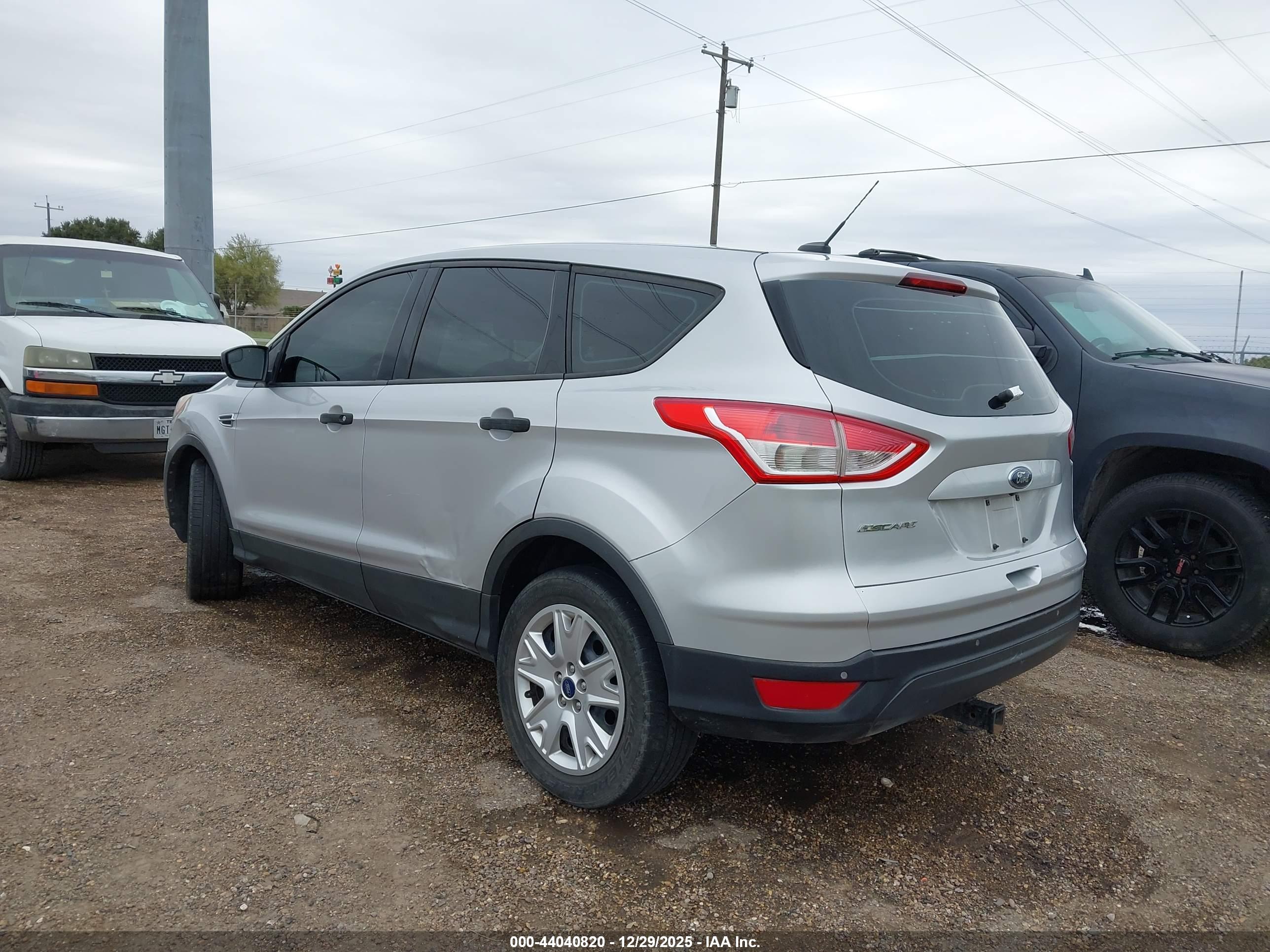 FORD ESCAPE image 3