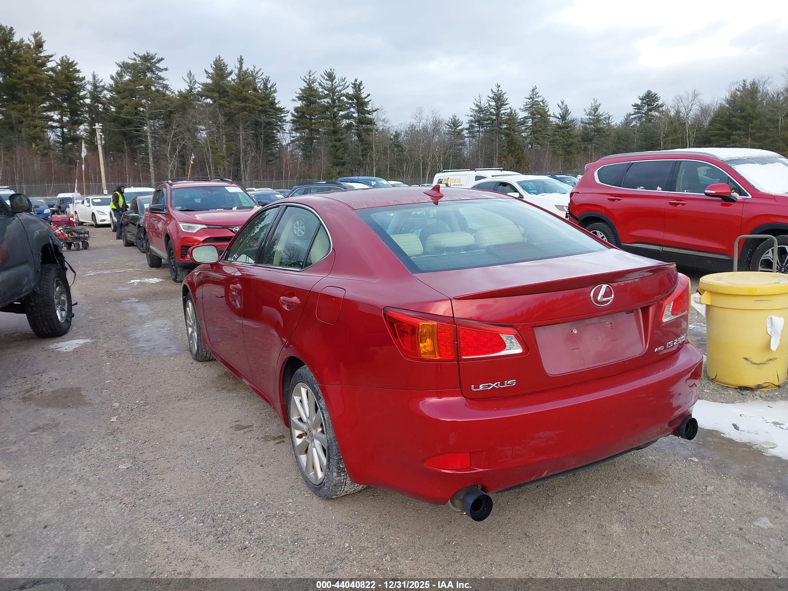 LEXUS IS image 3