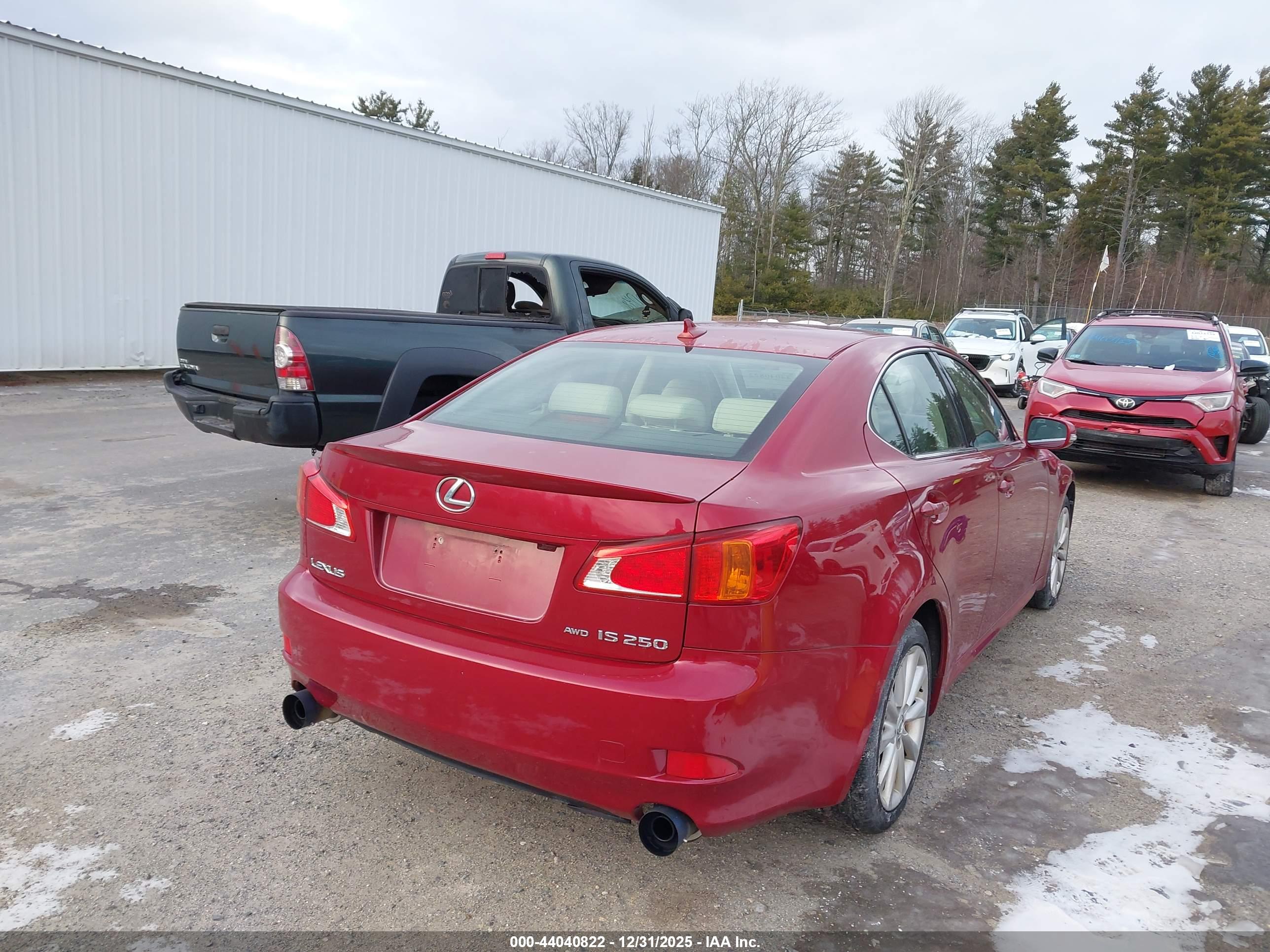 LEXUS IS image 4