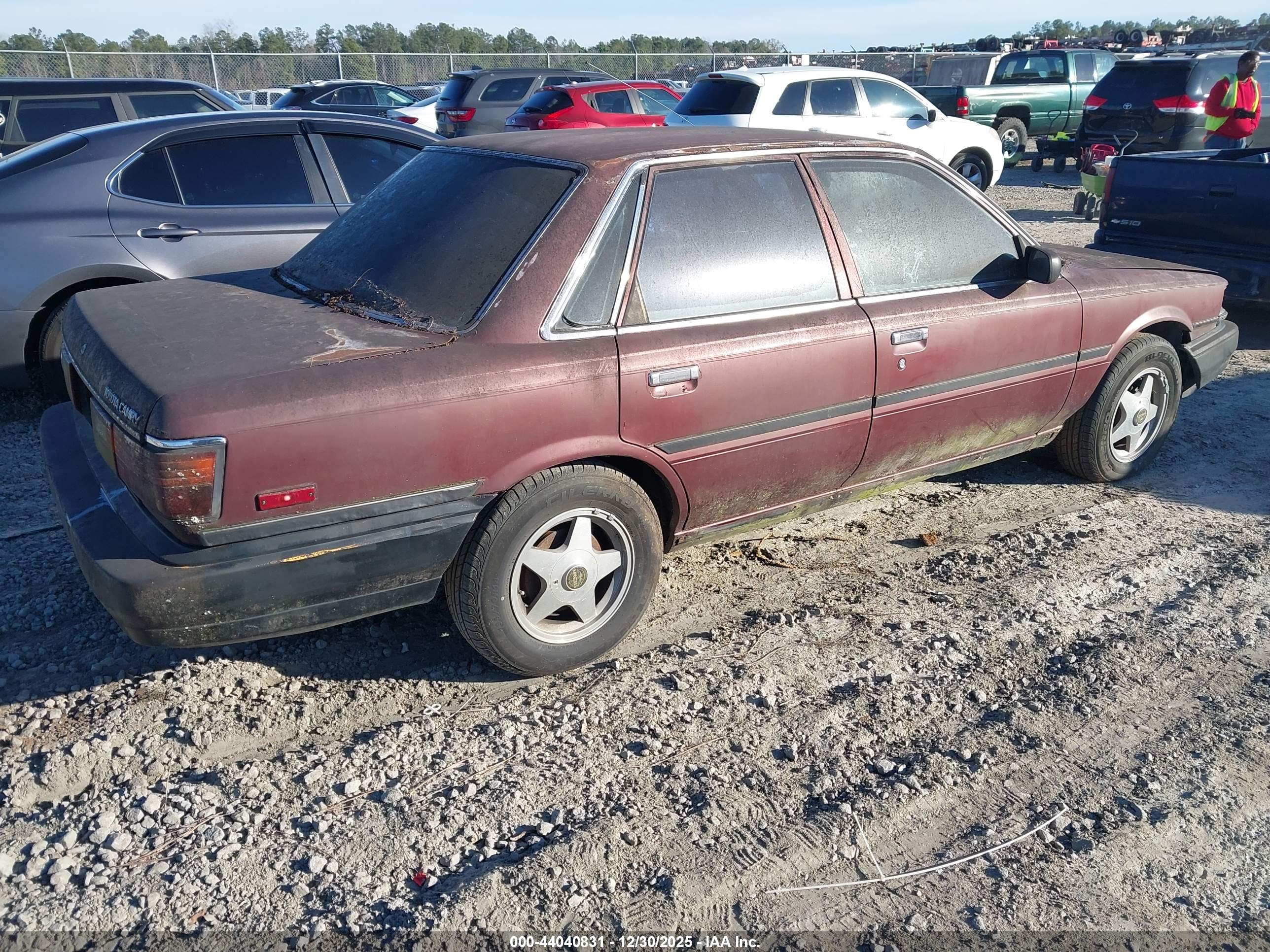 TOYOTA CAMRY image 4