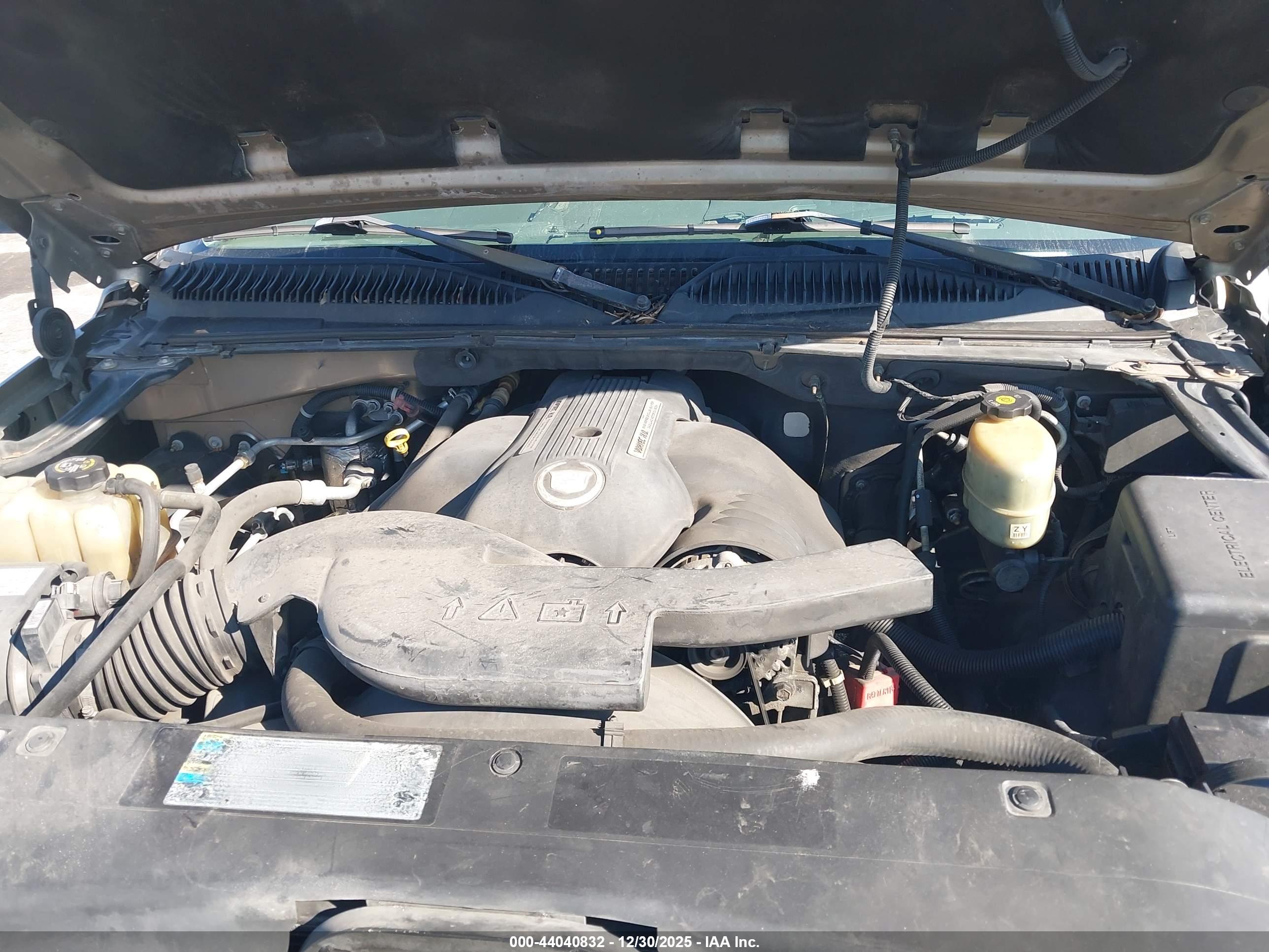 CADILLAC ESCALADE image 10