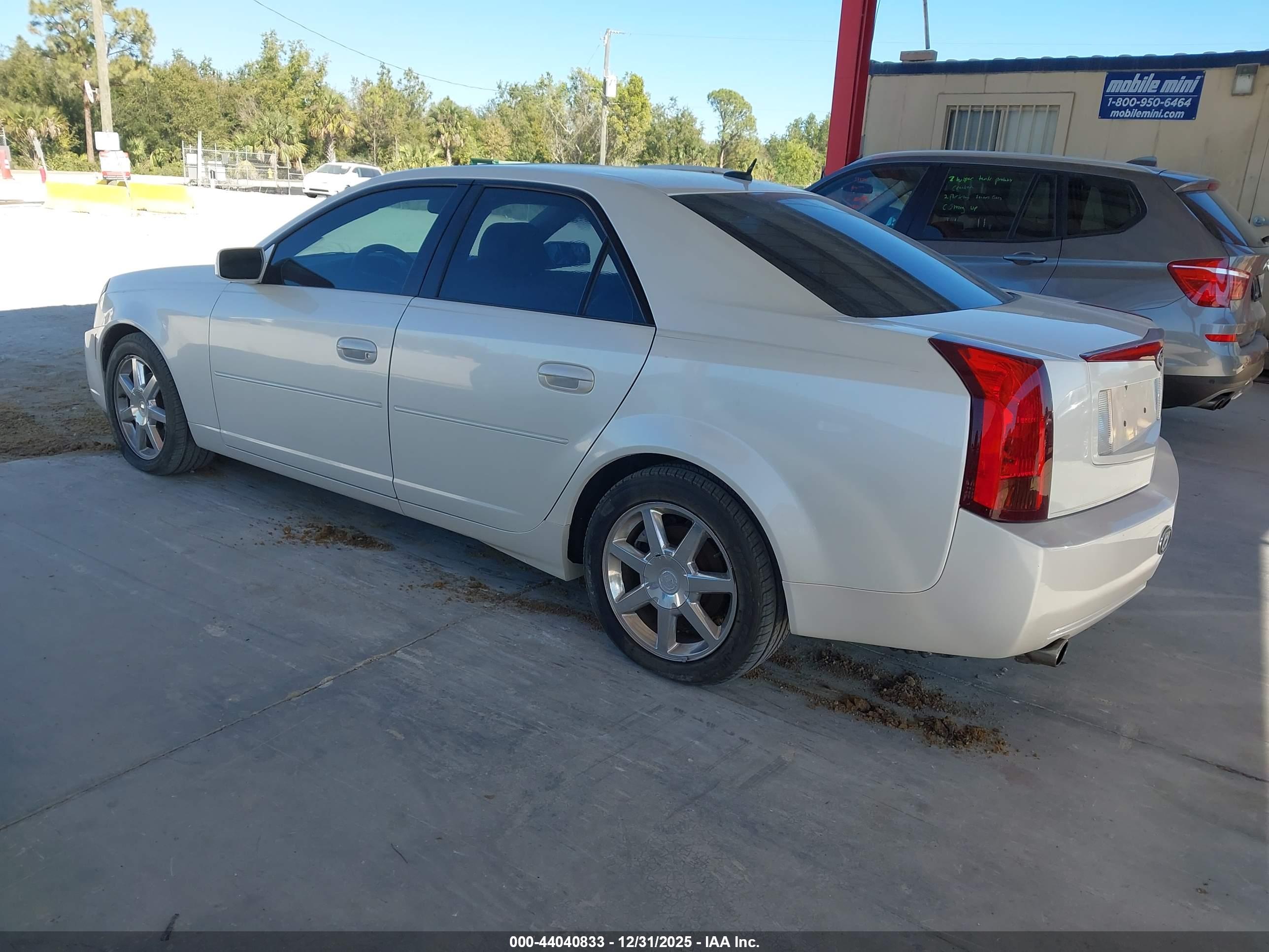 CADILLAC CTS image 3