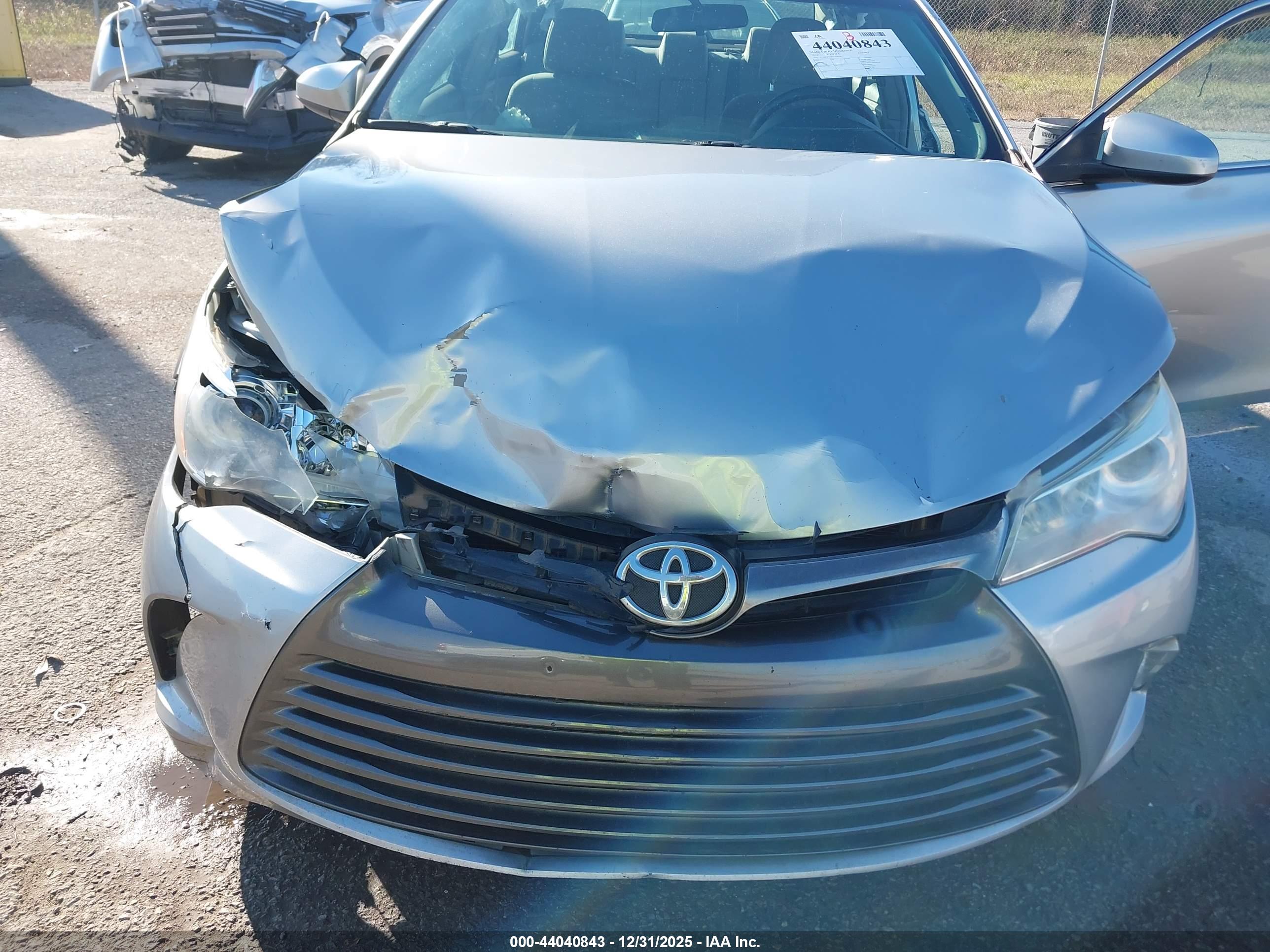 TOYOTA CAMRY image 10