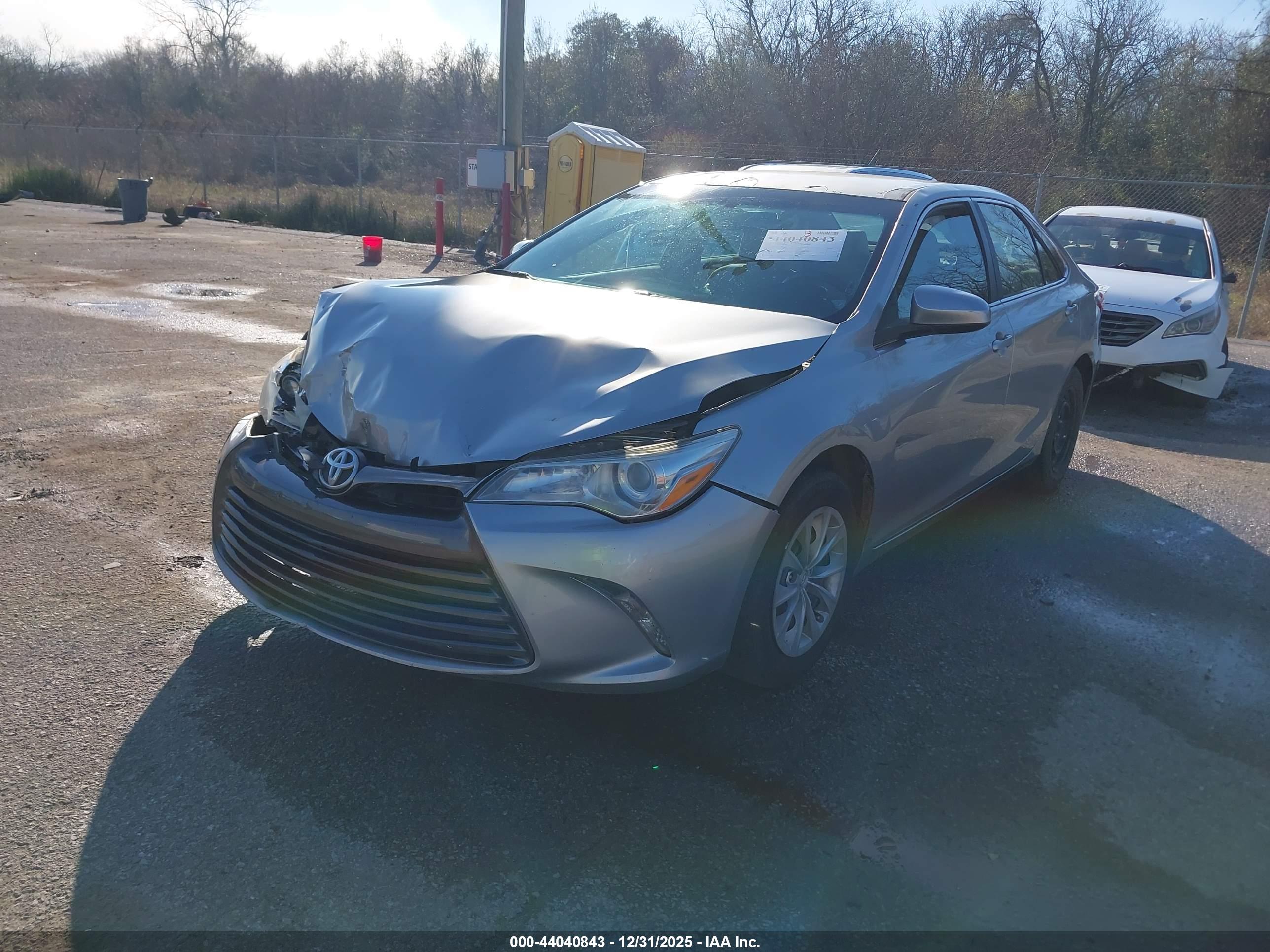 TOYOTA CAMRY image 2