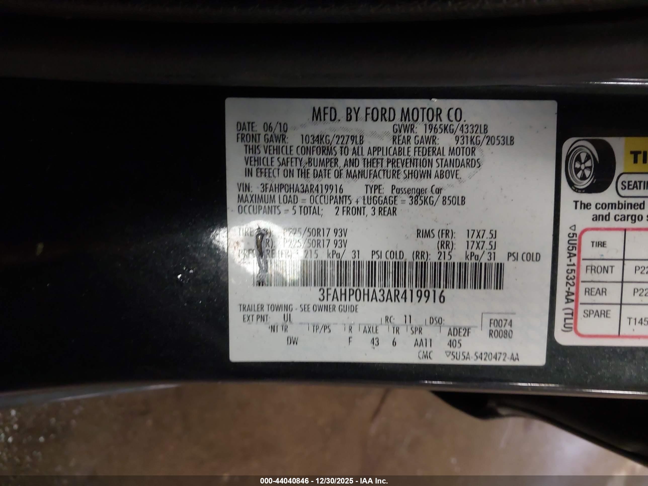 FORD FUSION image 9