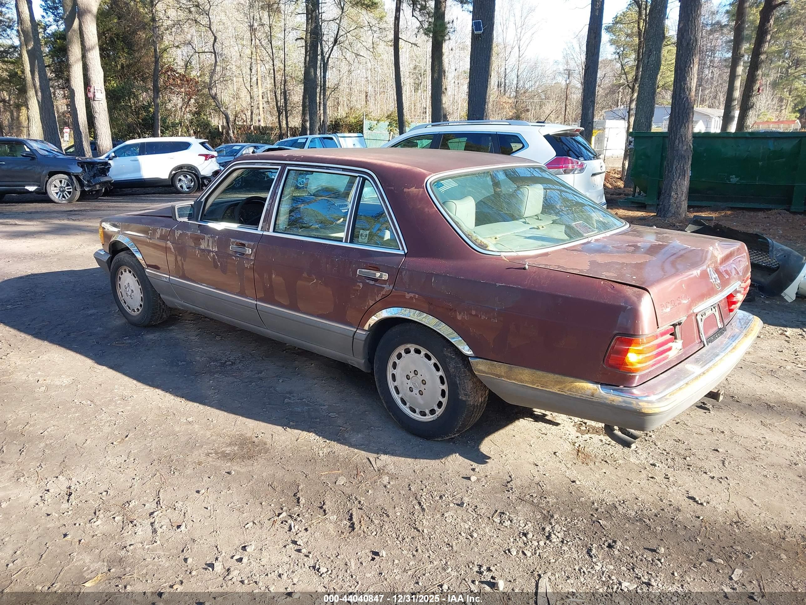MERCEDES-BENZ 300 image 3