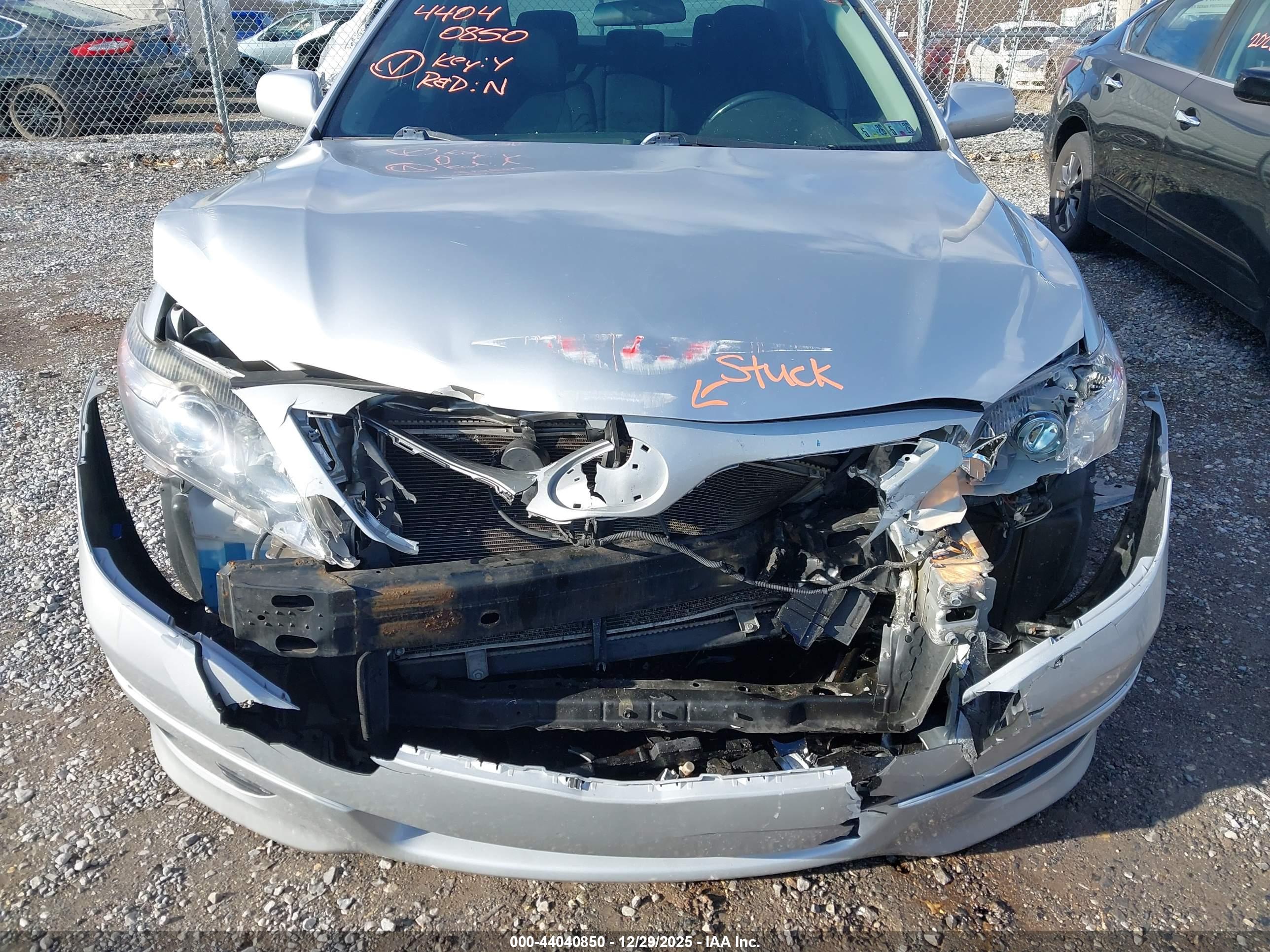 TOYOTA CAMRY image 10