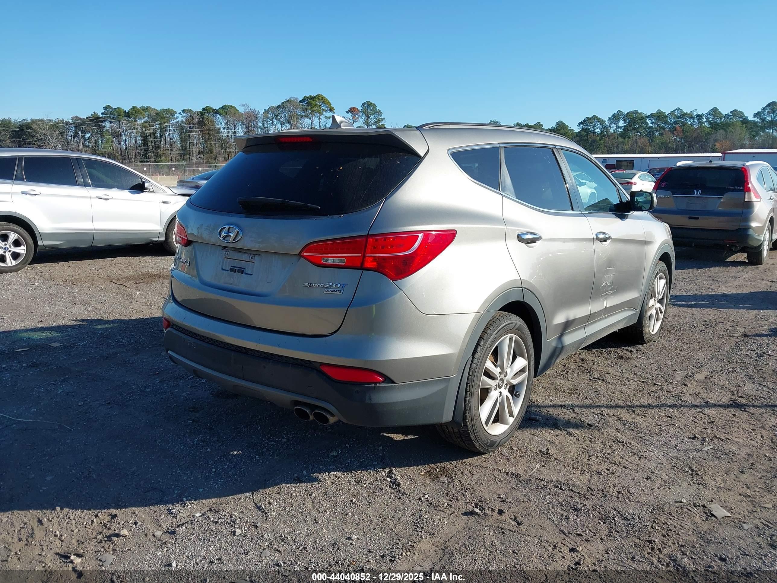 HYUNDAI SANTA image 4