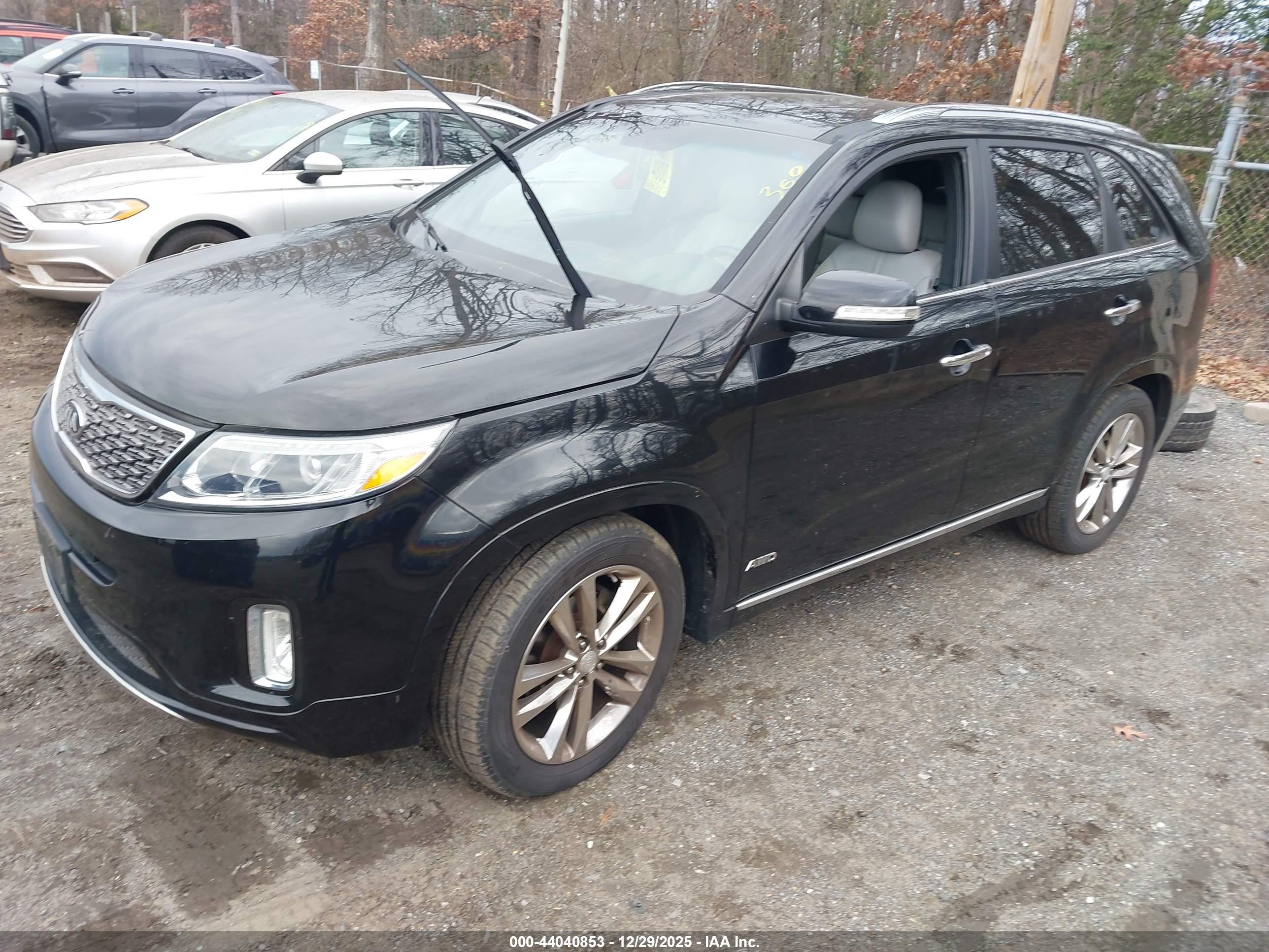 KIA SORENTO image 2