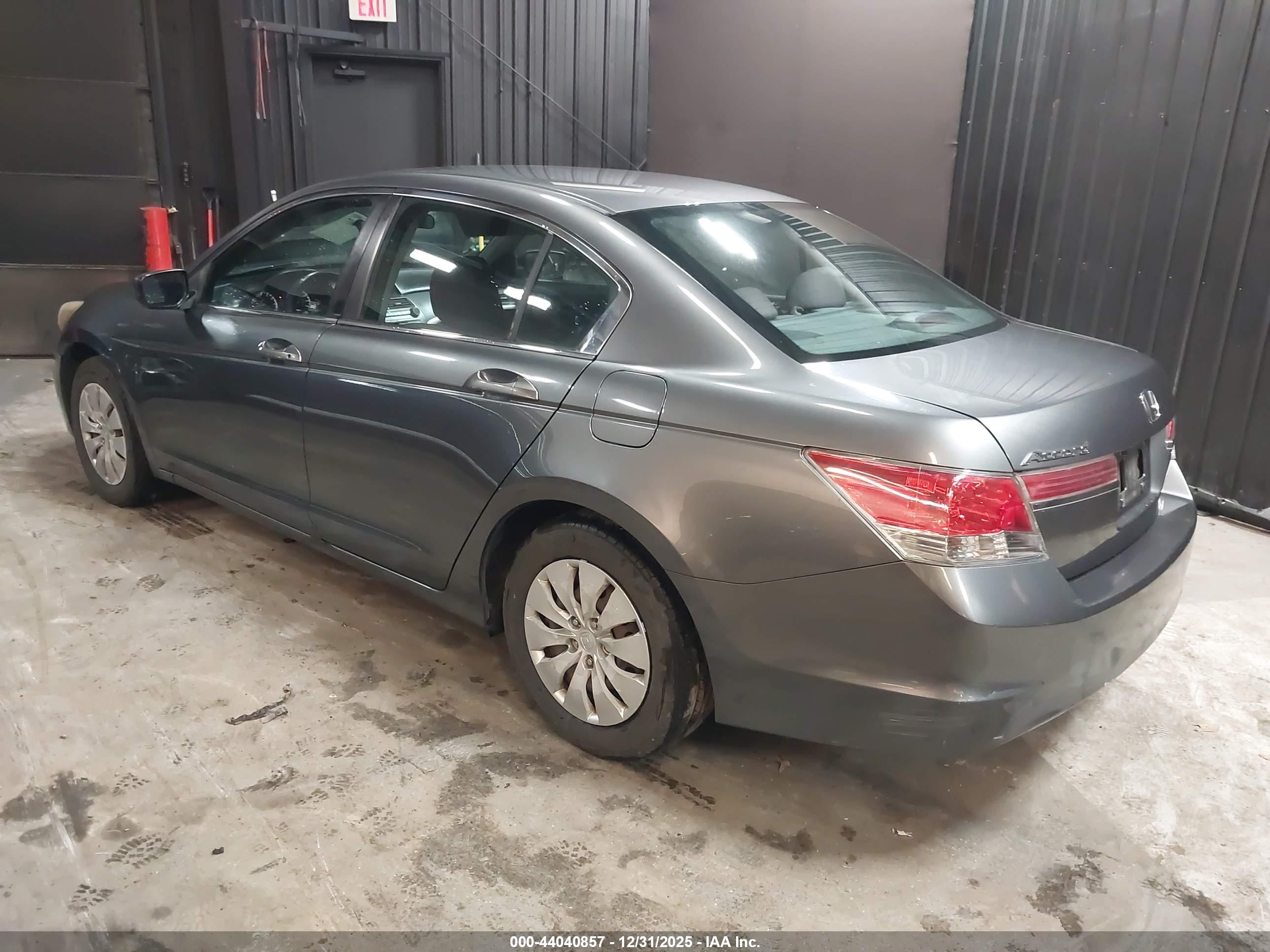 HONDA ACCORD image 3