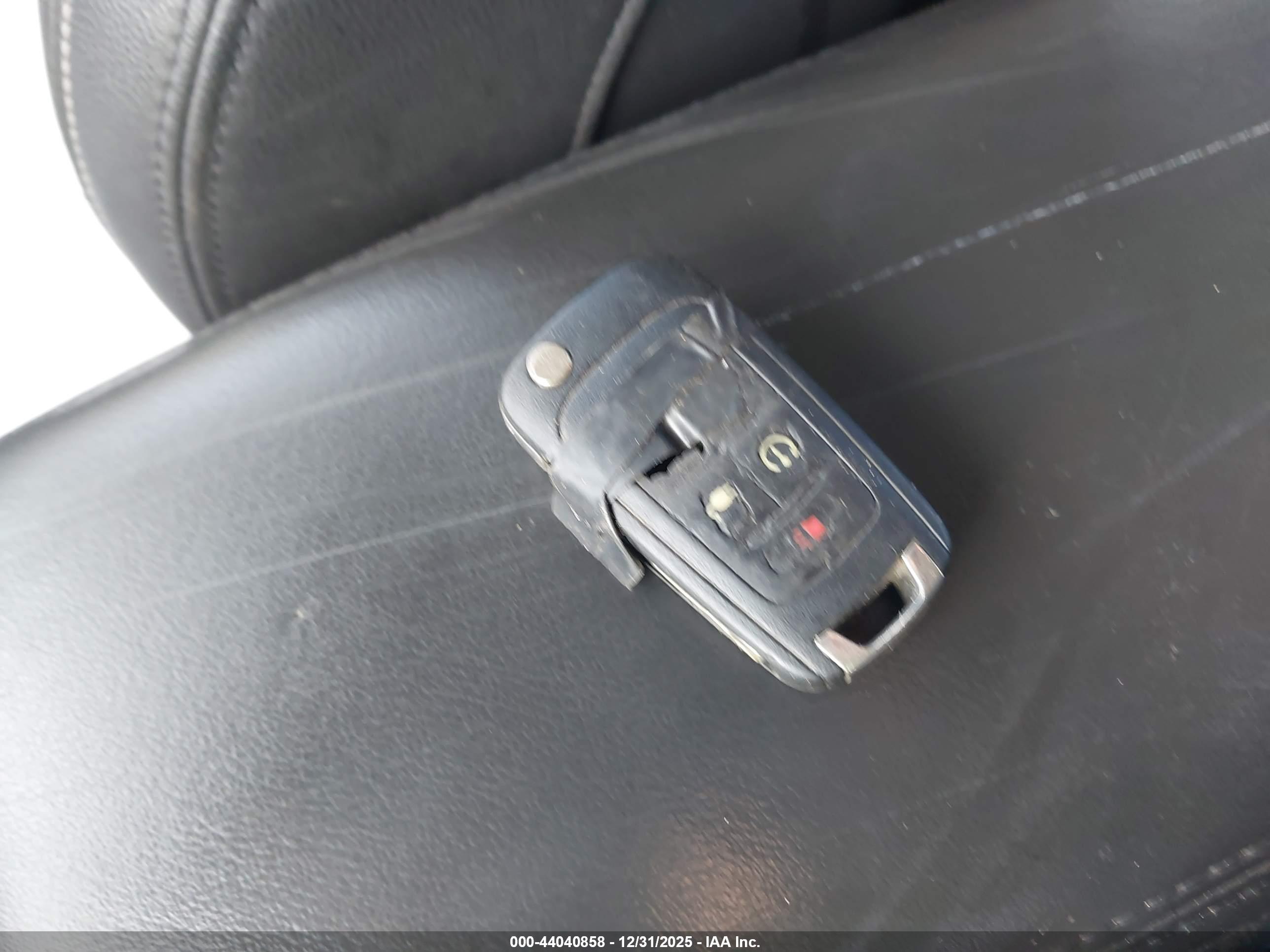 CHEVROLET VOLT image 11