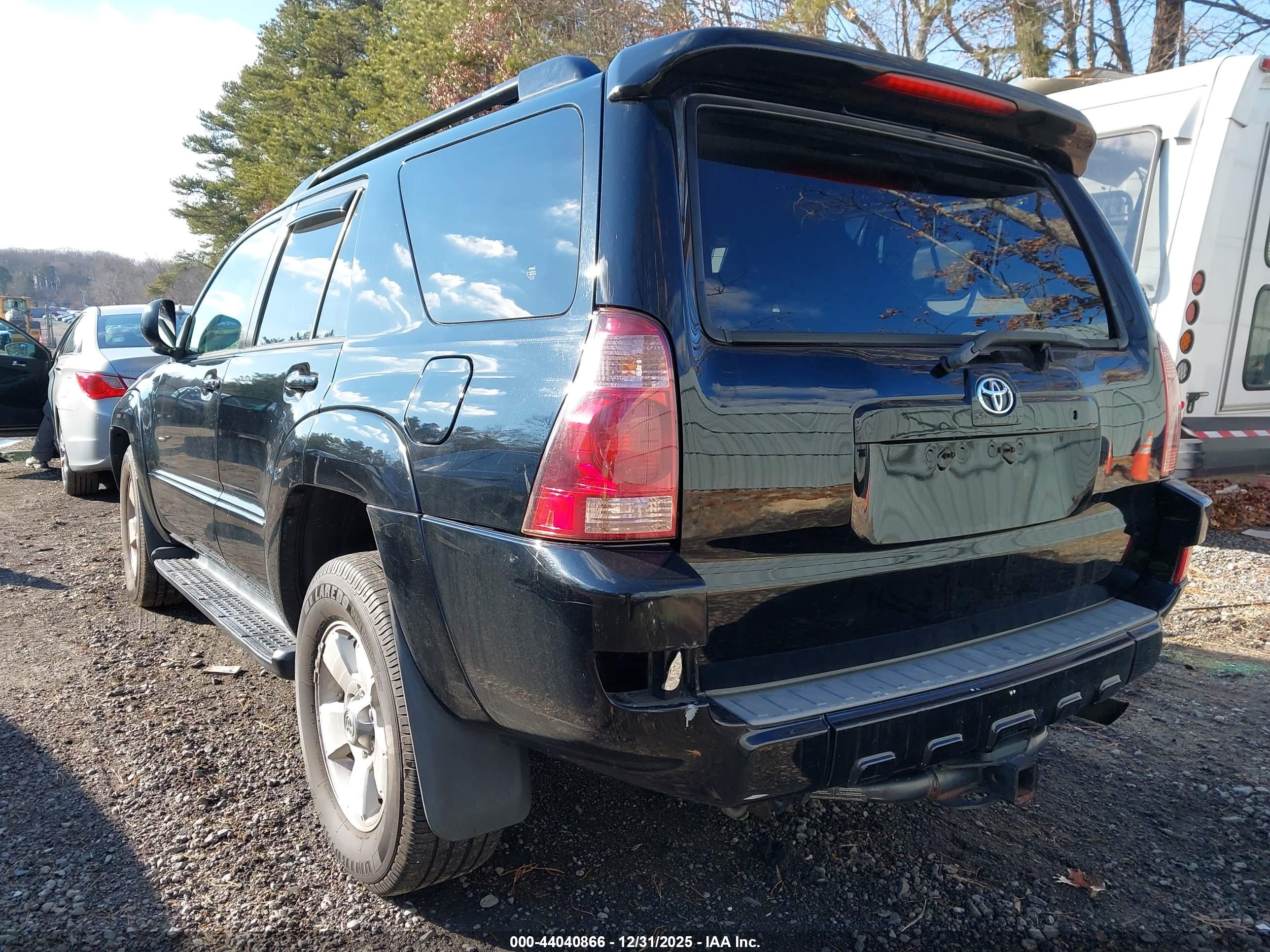 TOYOTA 4RUNNER image 3