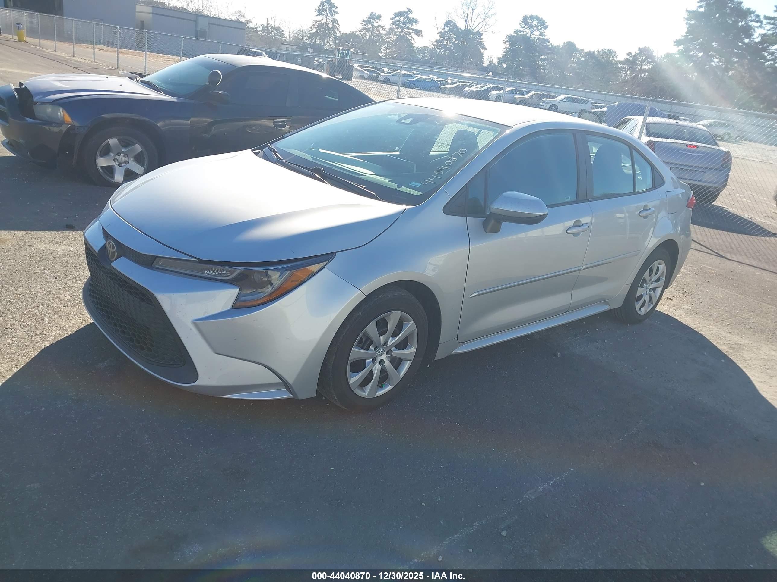 TOYOTA COROLLA image 2