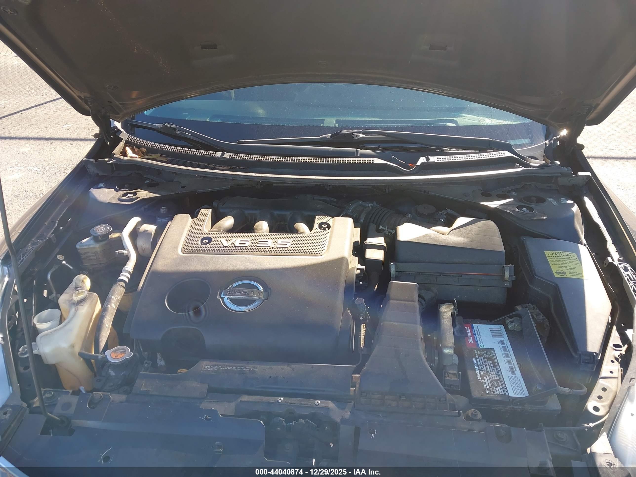 NISSAN ALTIMA image 10
