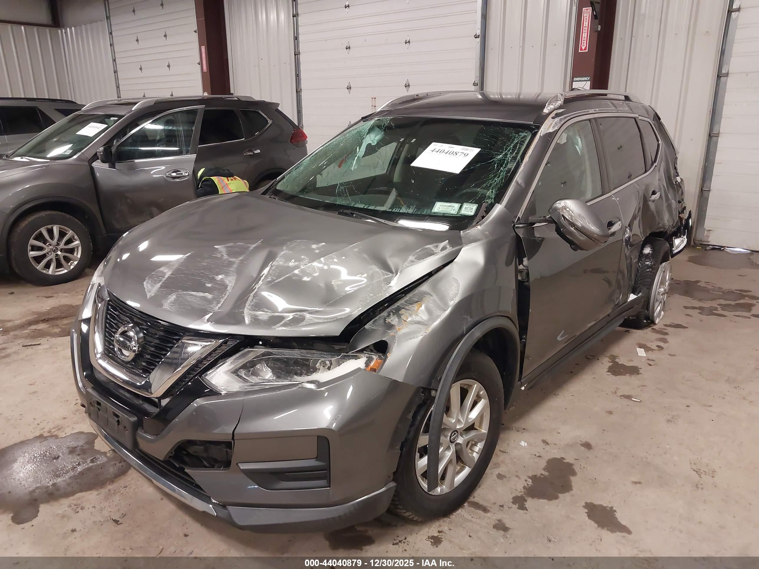 NISSAN ROGUE image 6