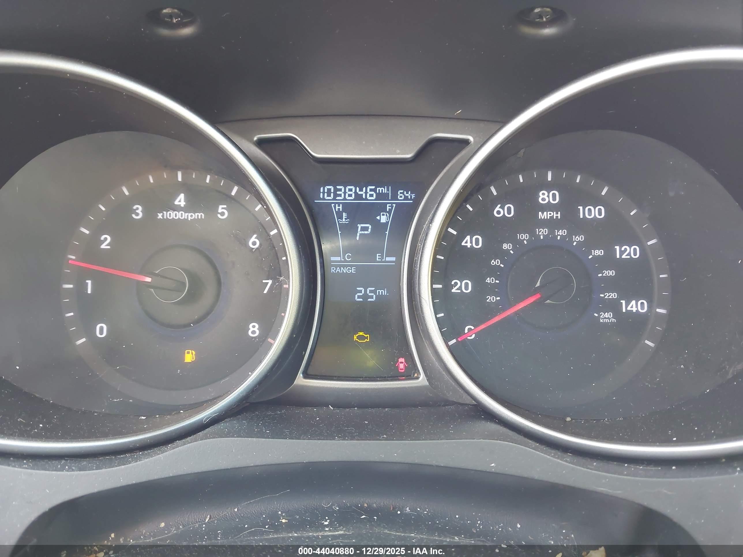 HYUNDAI VELOSTER image 7