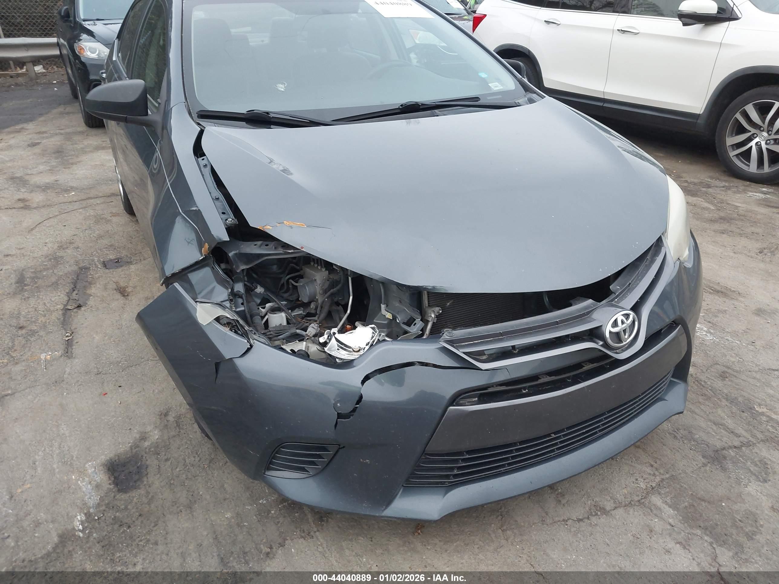 TOYOTA COROLLA image 6